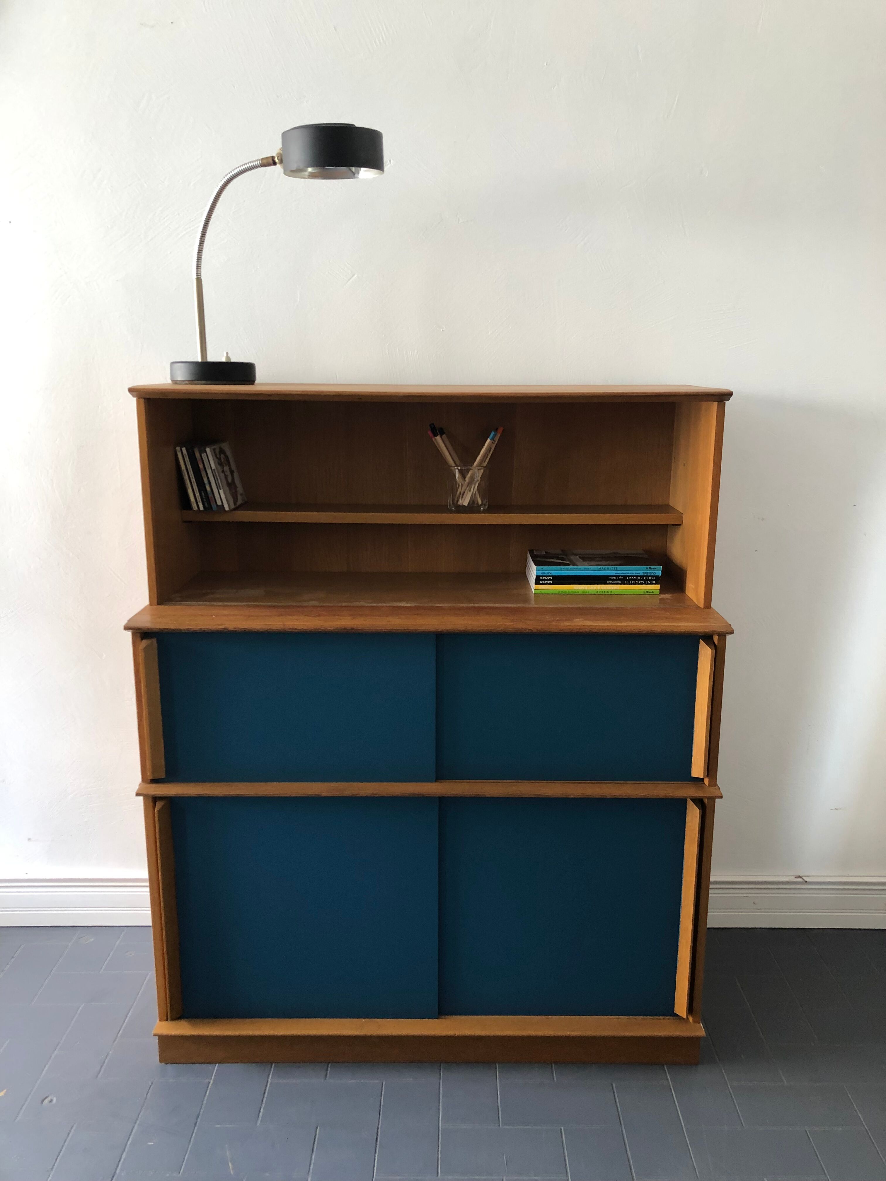 Oscar furniture, vintage bookcase