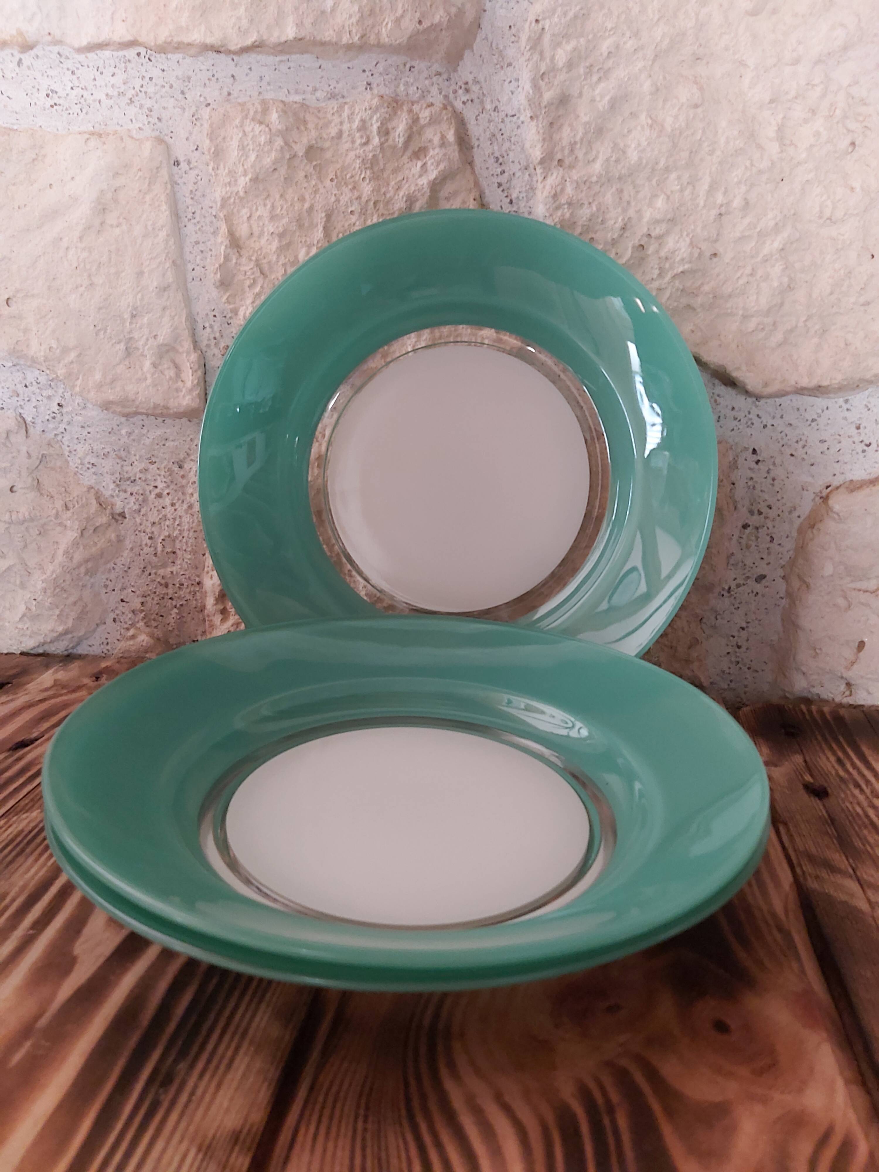 3 assiettes creuses Duralex vertes