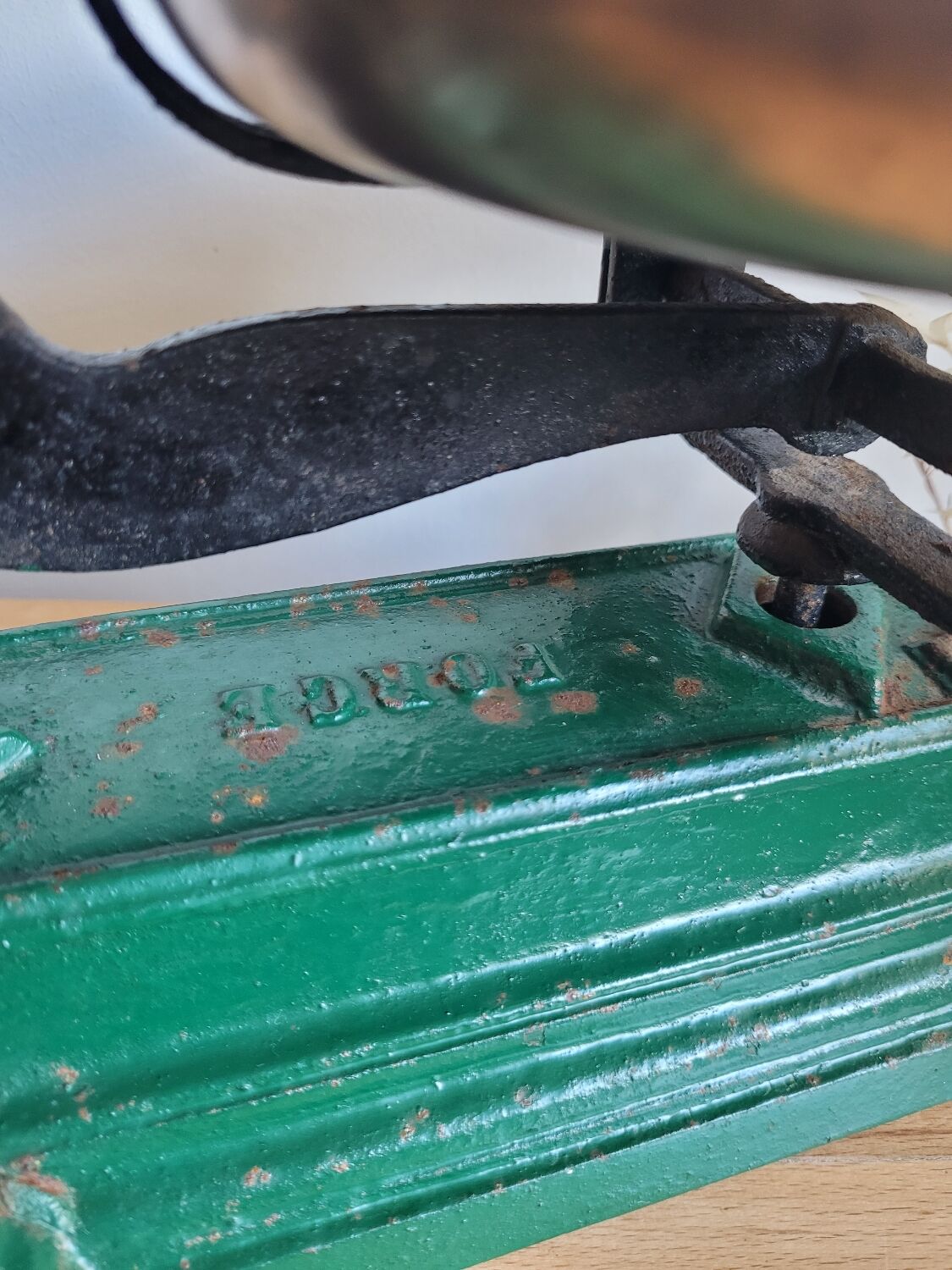 Cast iron scales and copper trays