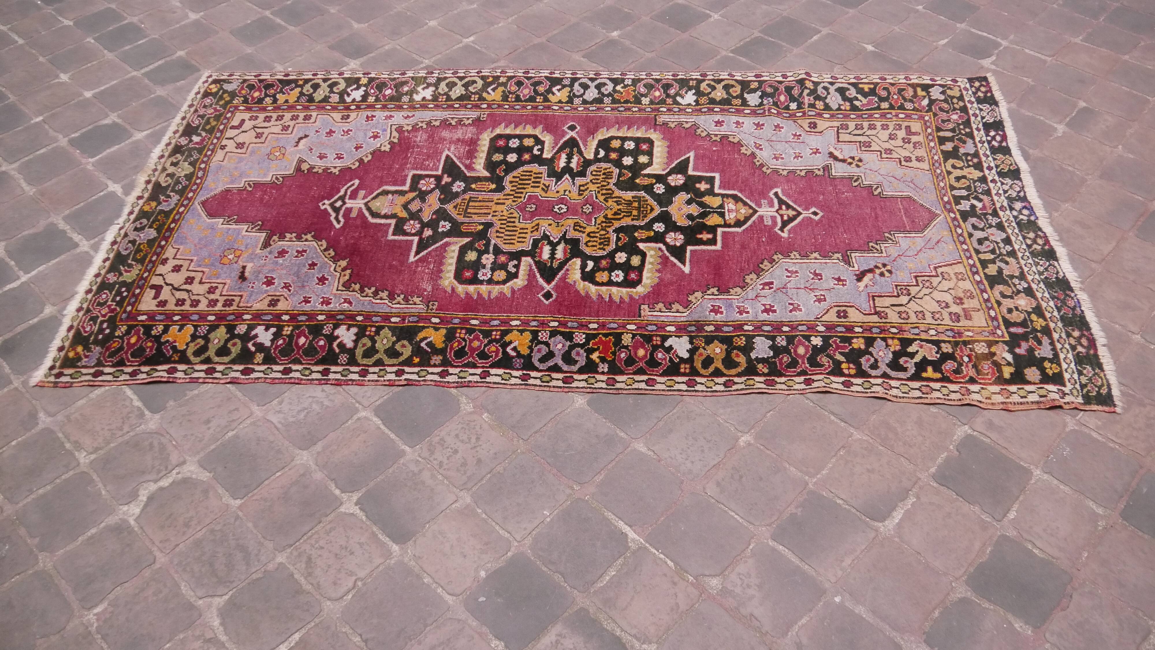 An ANCIENT Turkish handmade oriental carpet ANATOLIE 220 X 118