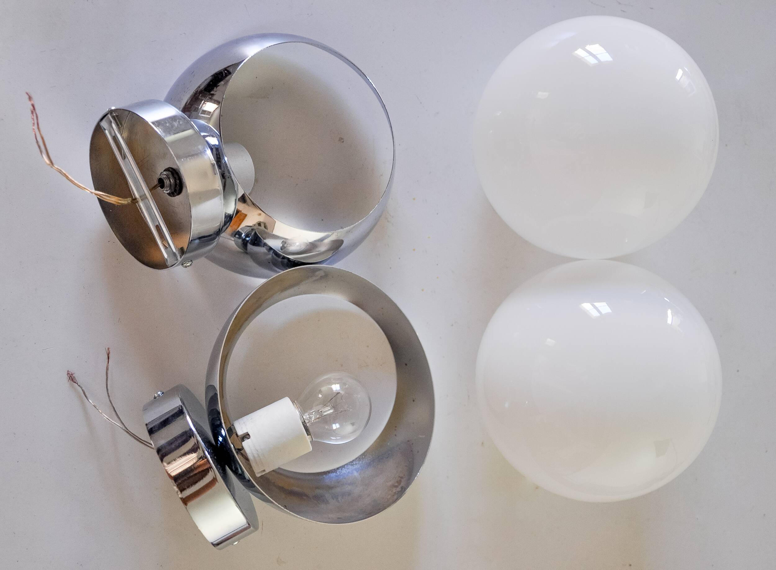 Pair of Space-age wall lights by Marca SL, white opaline, Spain, 1960