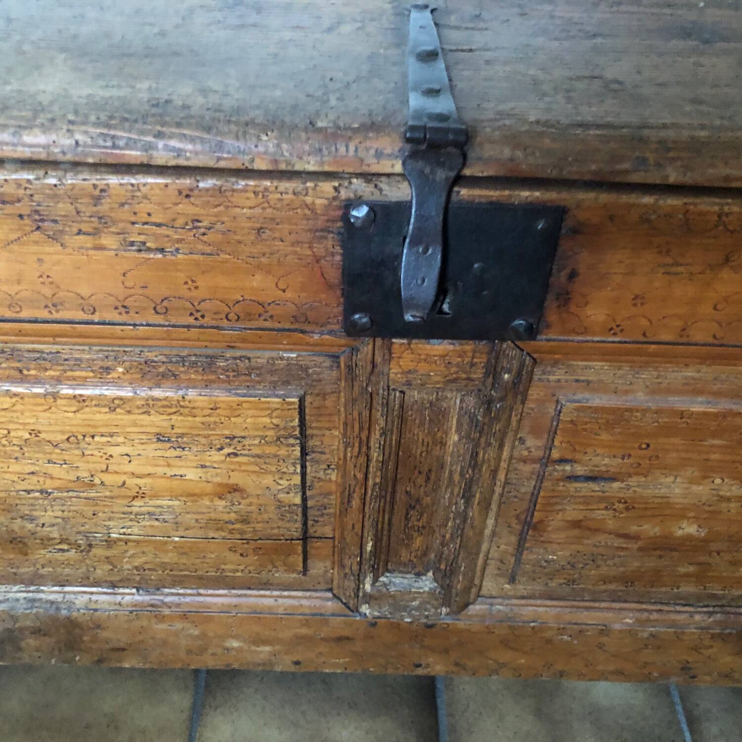 Savoyard storage chest