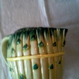 Barbotine jug