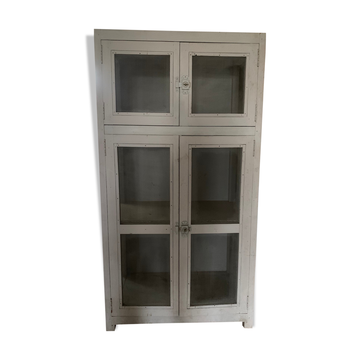 Wardrobe keeps eating