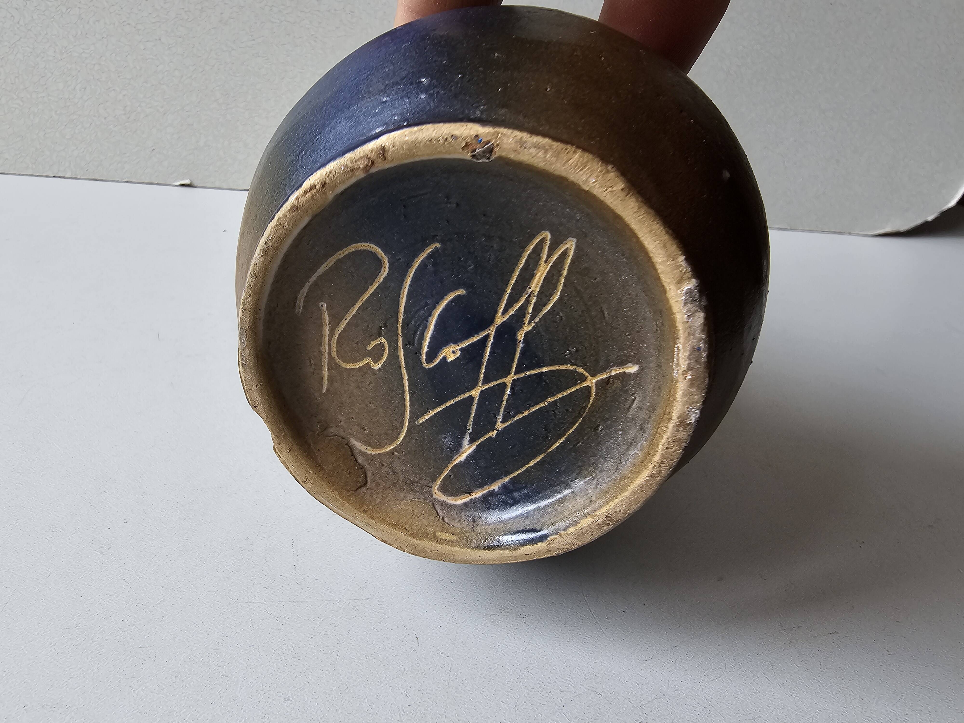 Brittany ceramic vase - Signed Roscoff Height 18cm