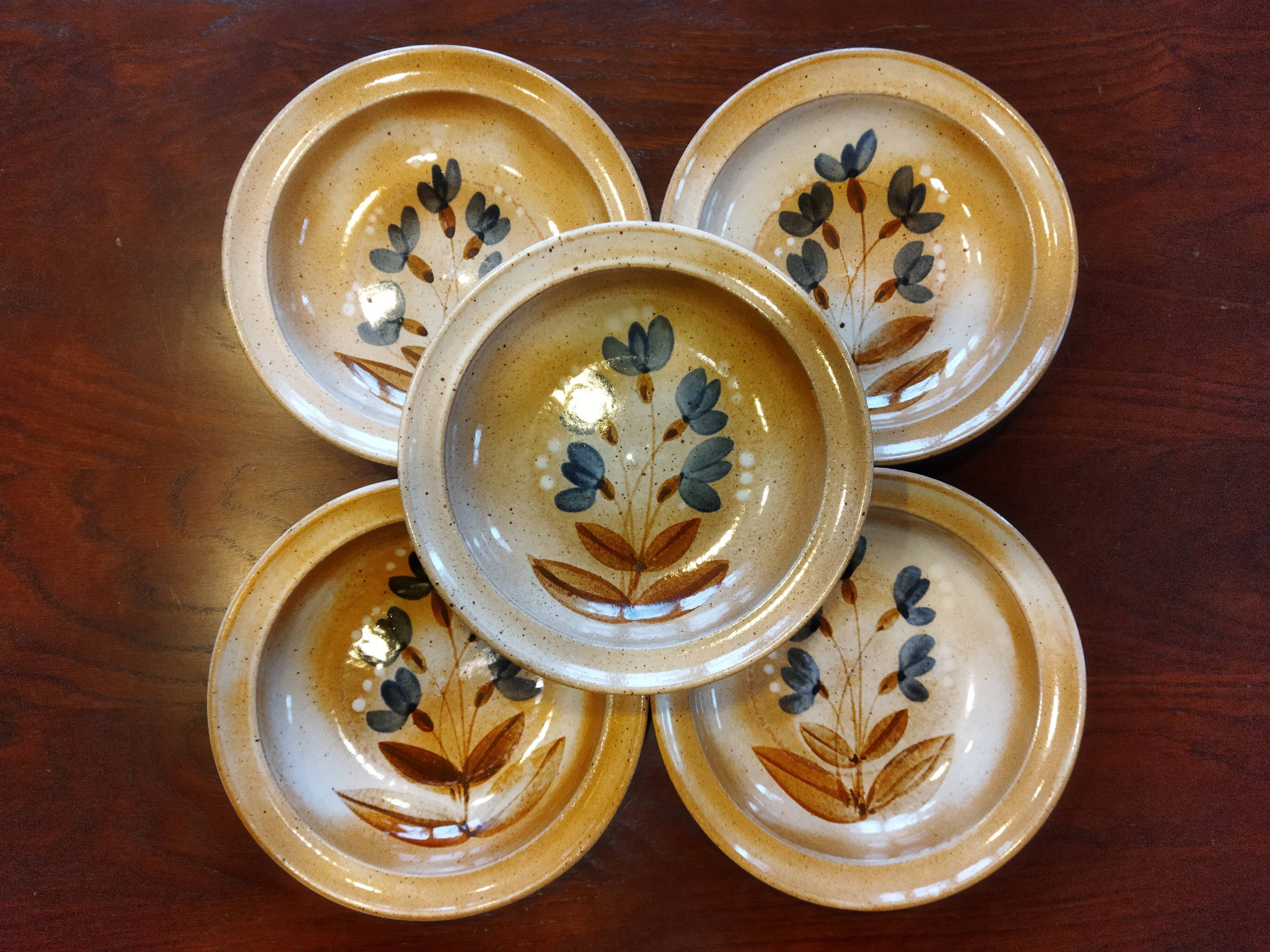 5 hollow plates Grès du Marais