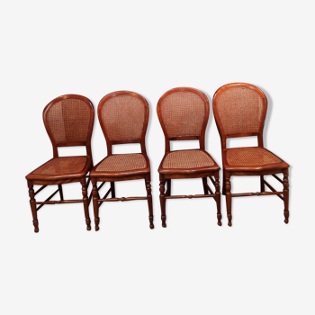 Serie de 4 chaises cannées