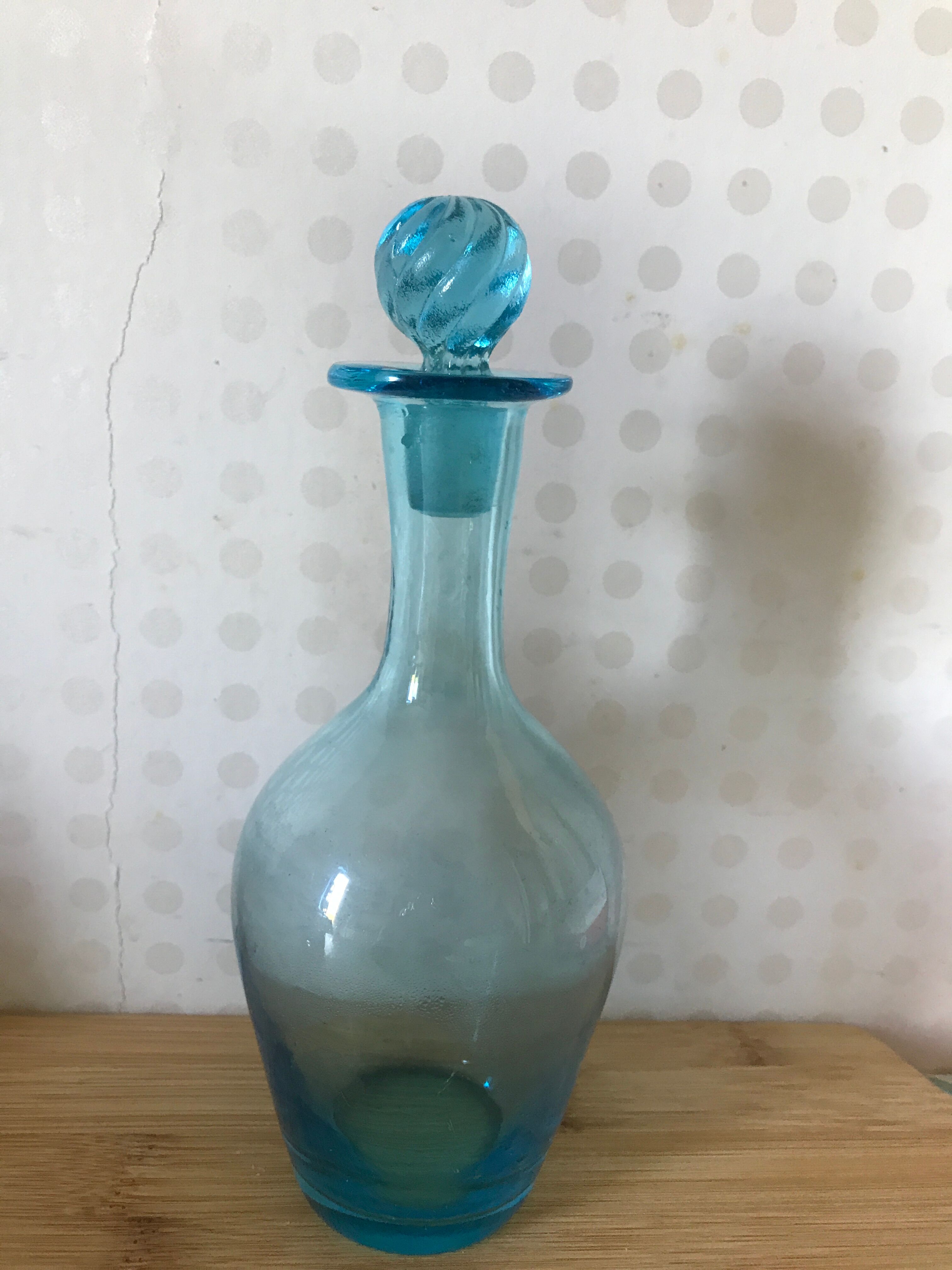 Carafe verre bleu
