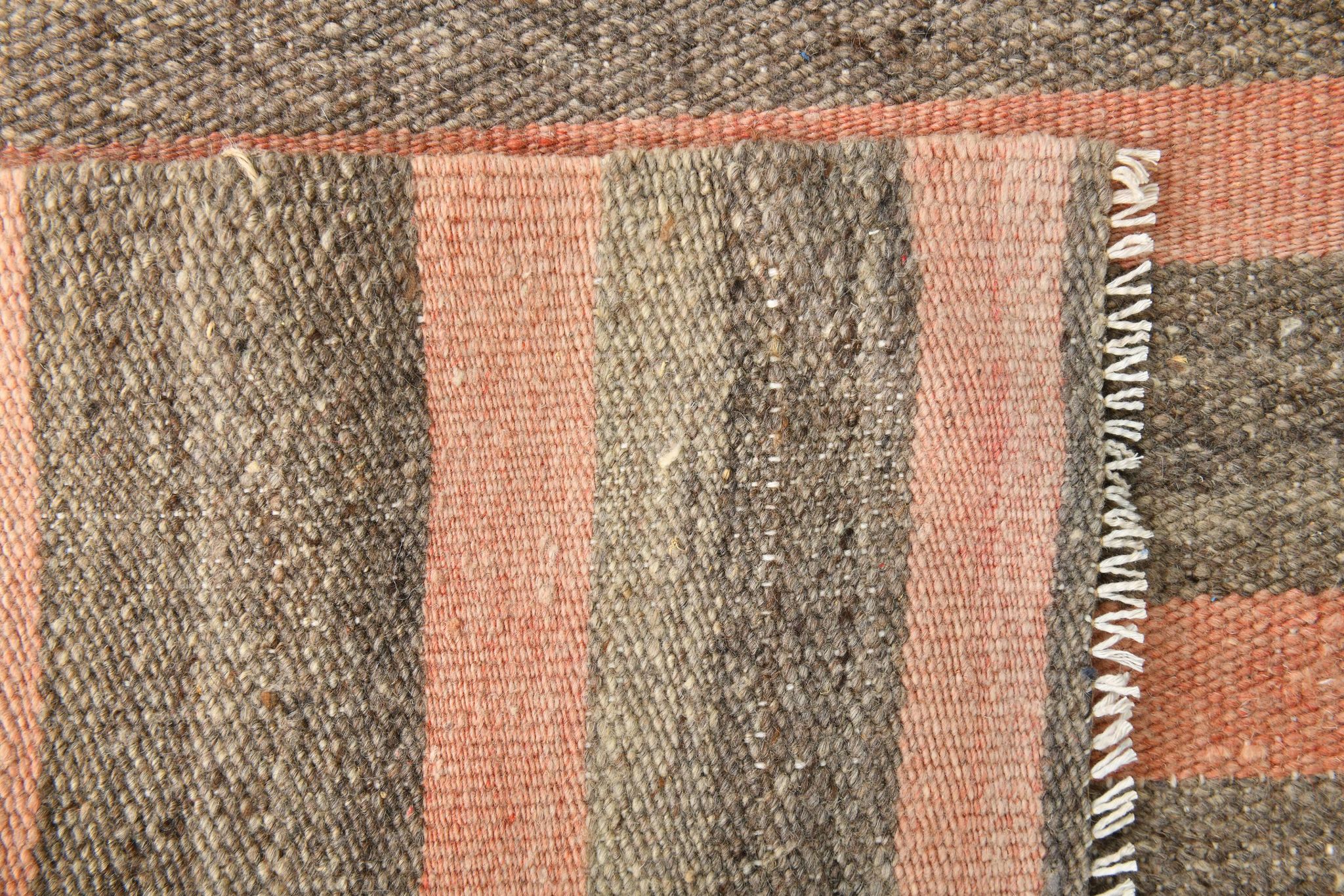Tapis kilim turc saumon et marron 4x5, 134x164 cm