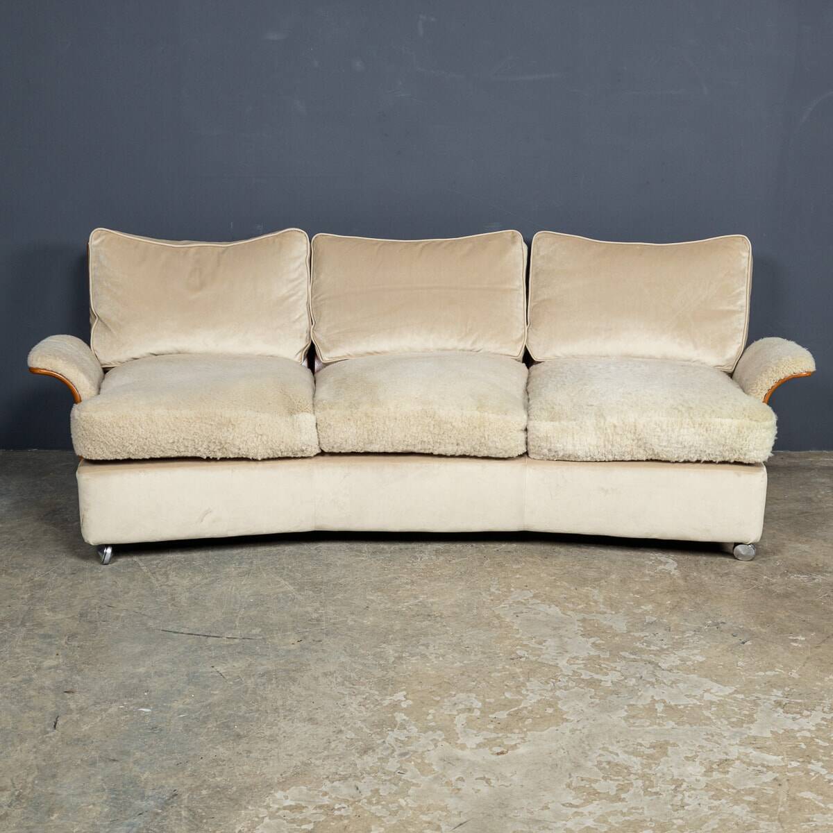Vintage 20th century cream velvet "tulip" seating suite by km wilkins c1970