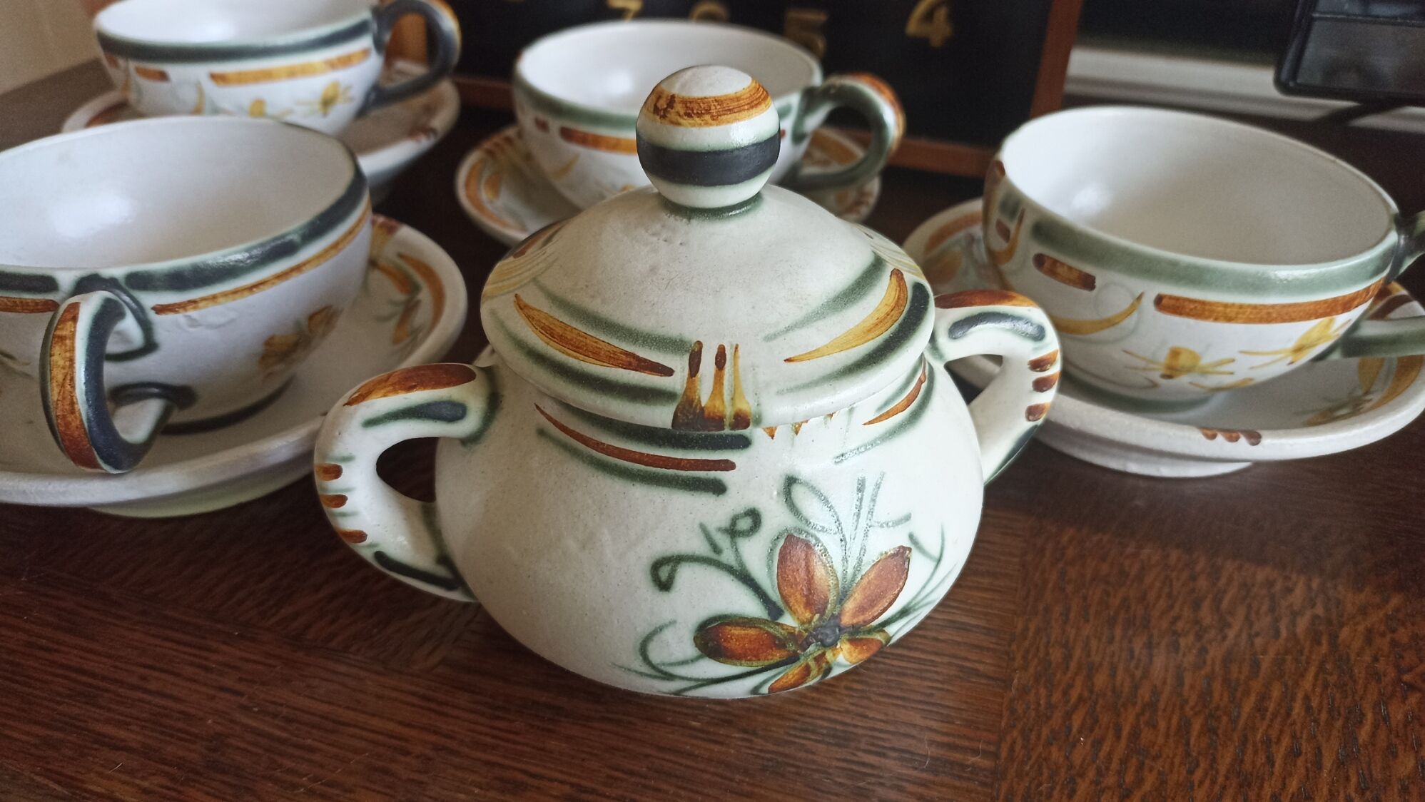 Keraluc Tea Set Part - Renaissance