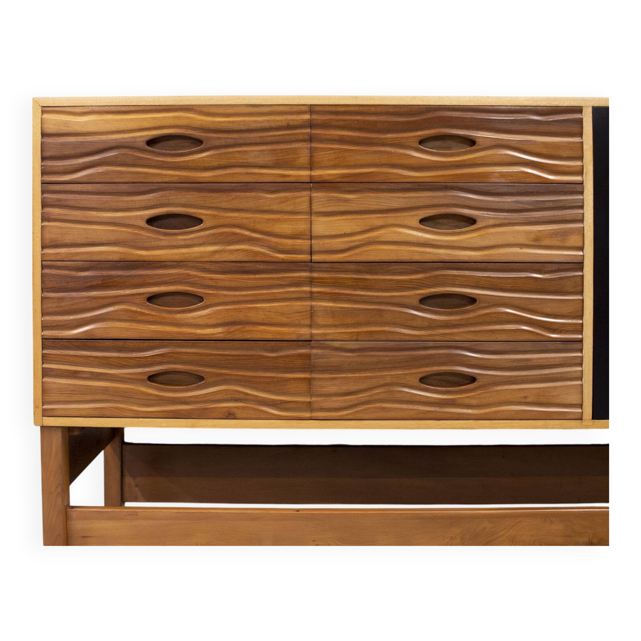 Commode à tiroirs en cerisier du milieu du siècle par Heals