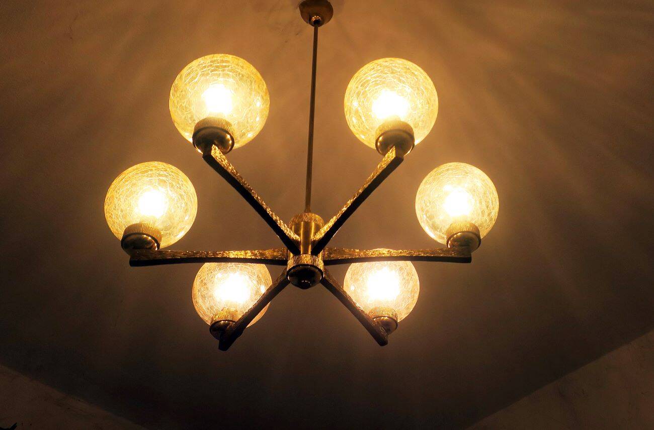 Angelo Brotto intricate gold-plated brass chandelier 6 globes, Italy 1960s