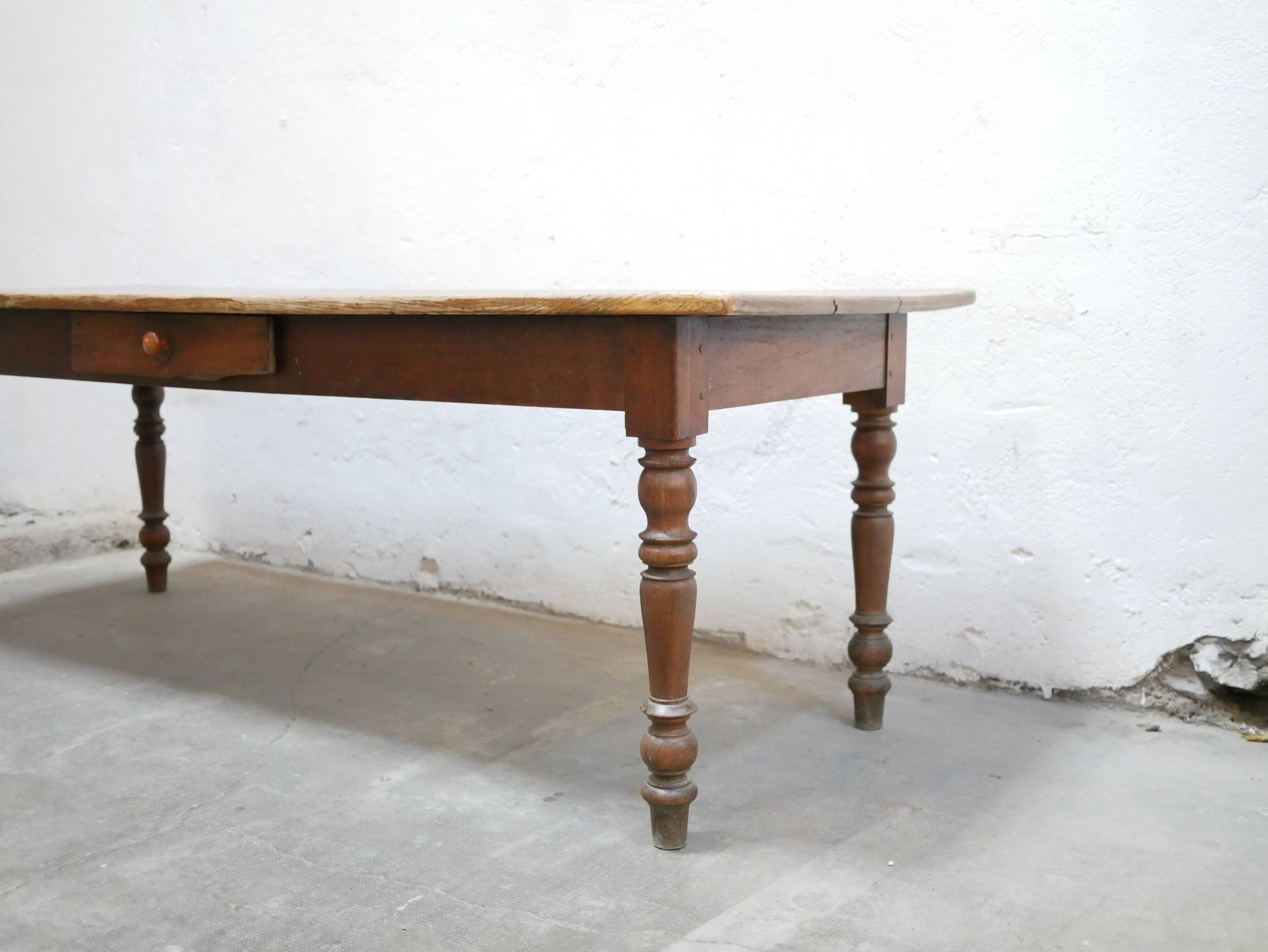 Table à manger de ferme vintage en bois