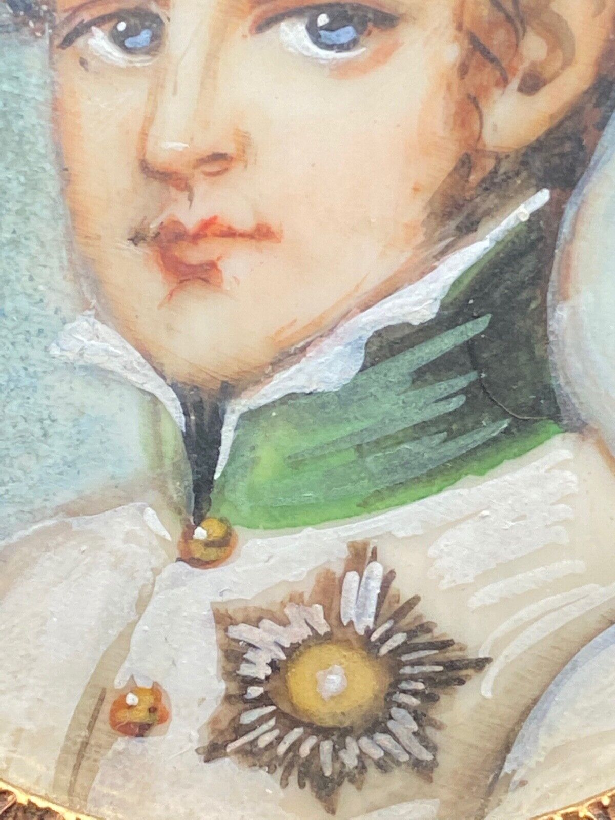 Hand-painted miniature by gille xxeme representing the eaglet