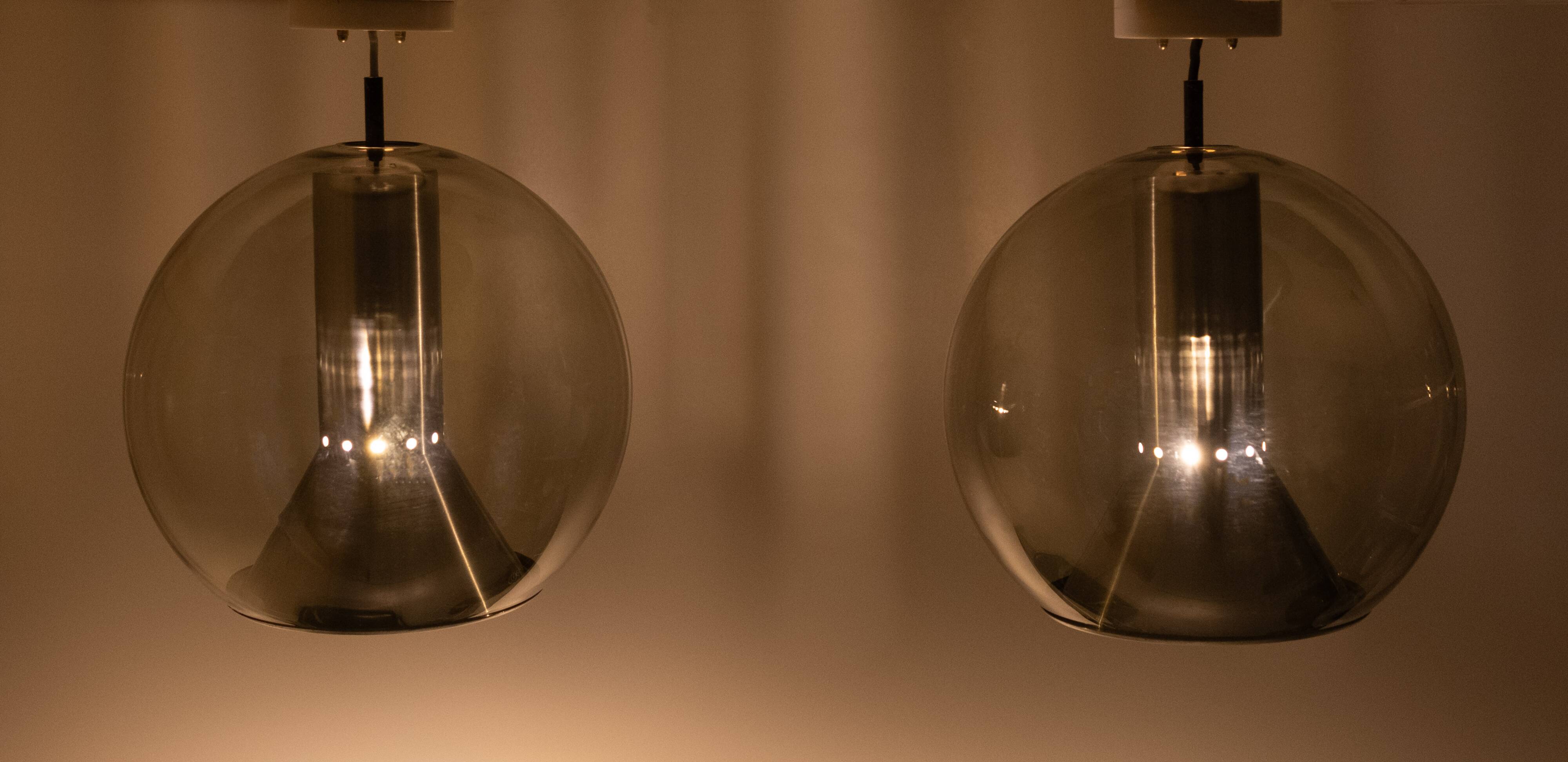 Raak Amsterdam Frank Ligtelijn Globe Pendants 1960s Dutch