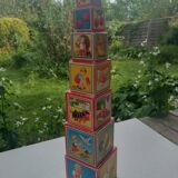 Cubes empilables en bois
