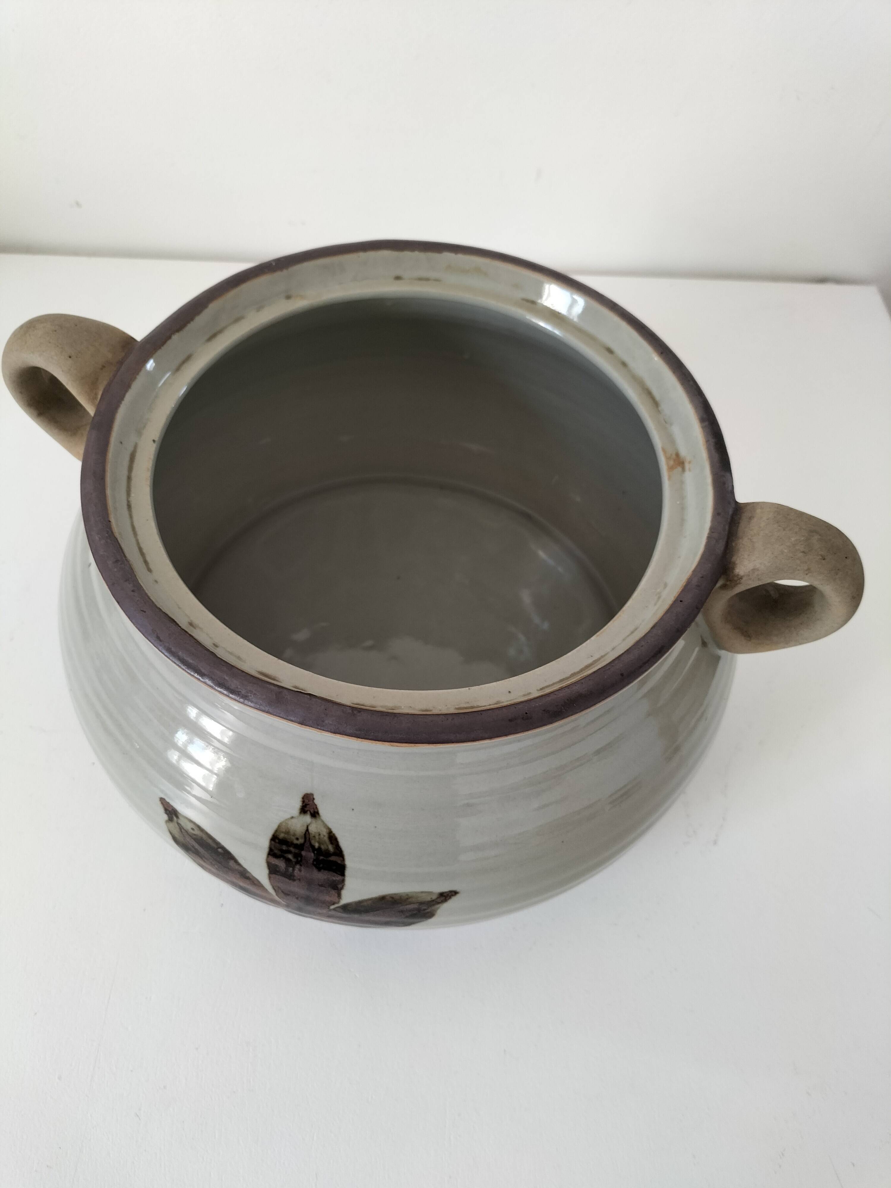 Large Arnon sandstone jar