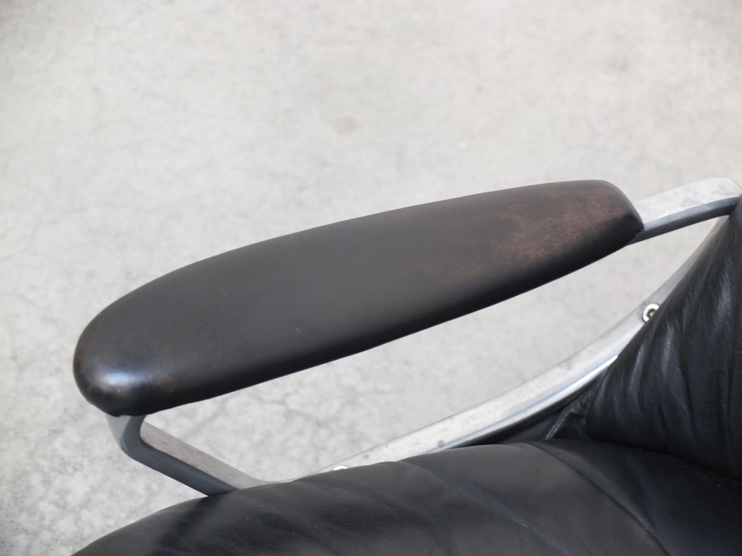 'Gentilina' swivel lounge chair by André Vandenbeuck for Strässle, 1960s