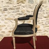 Fauteuil cabriolet style Louis XVI