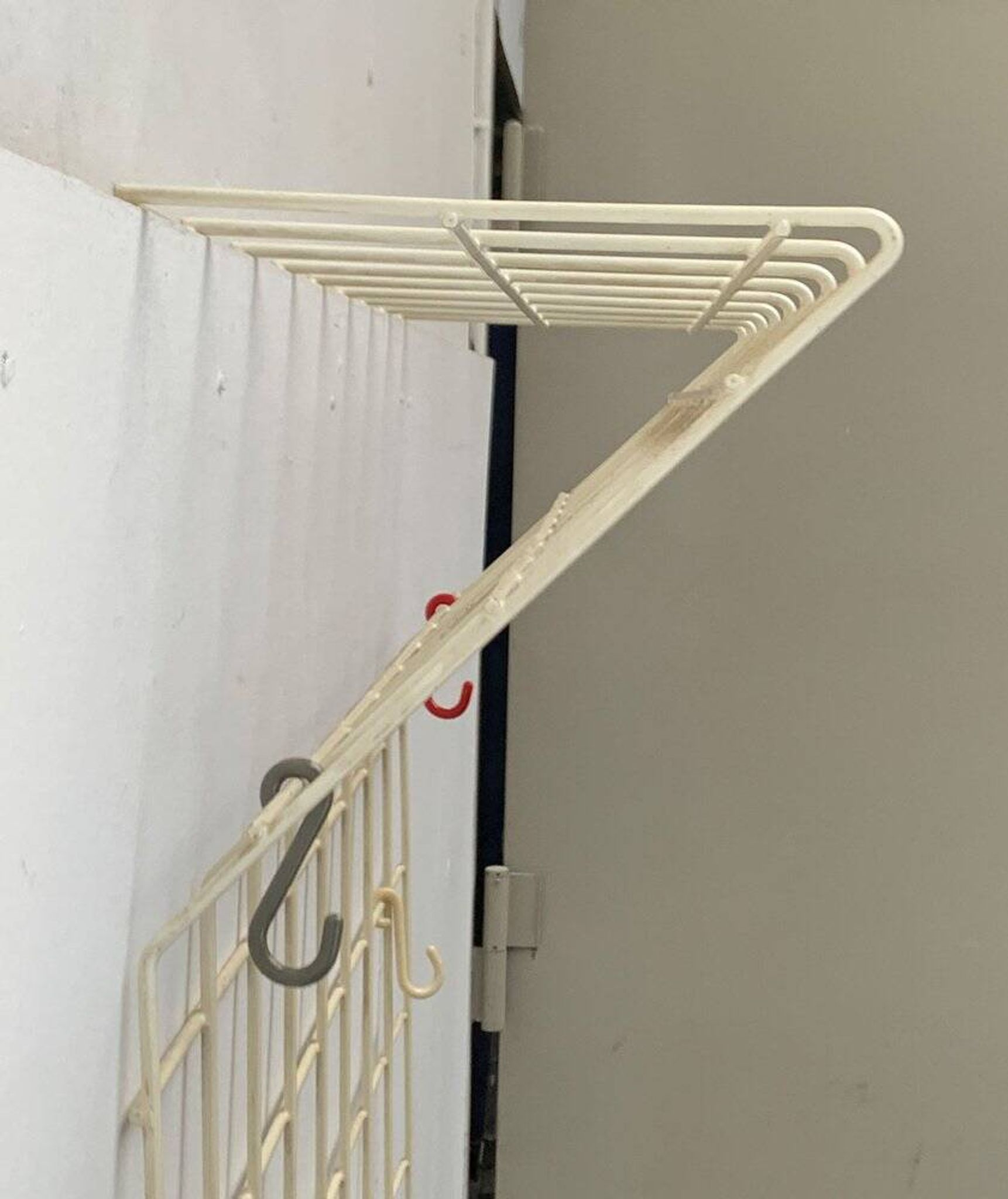 German minimalist Mid-Century coat rack in rope, 1960s