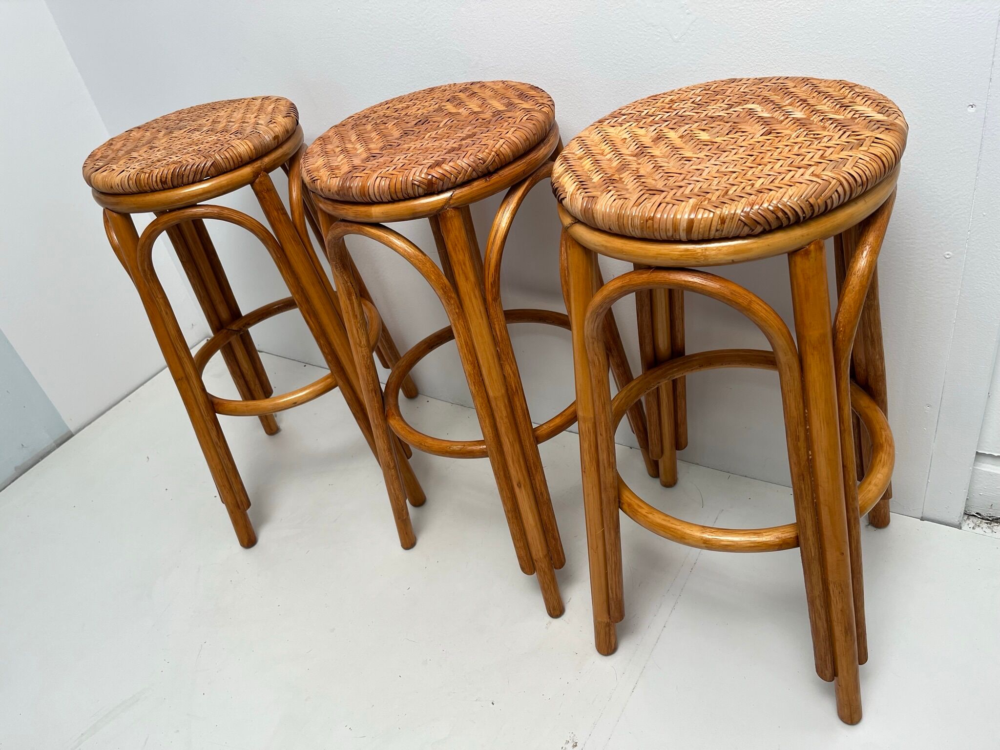 Rattan and bamboo bar and 3 stools from the 60s