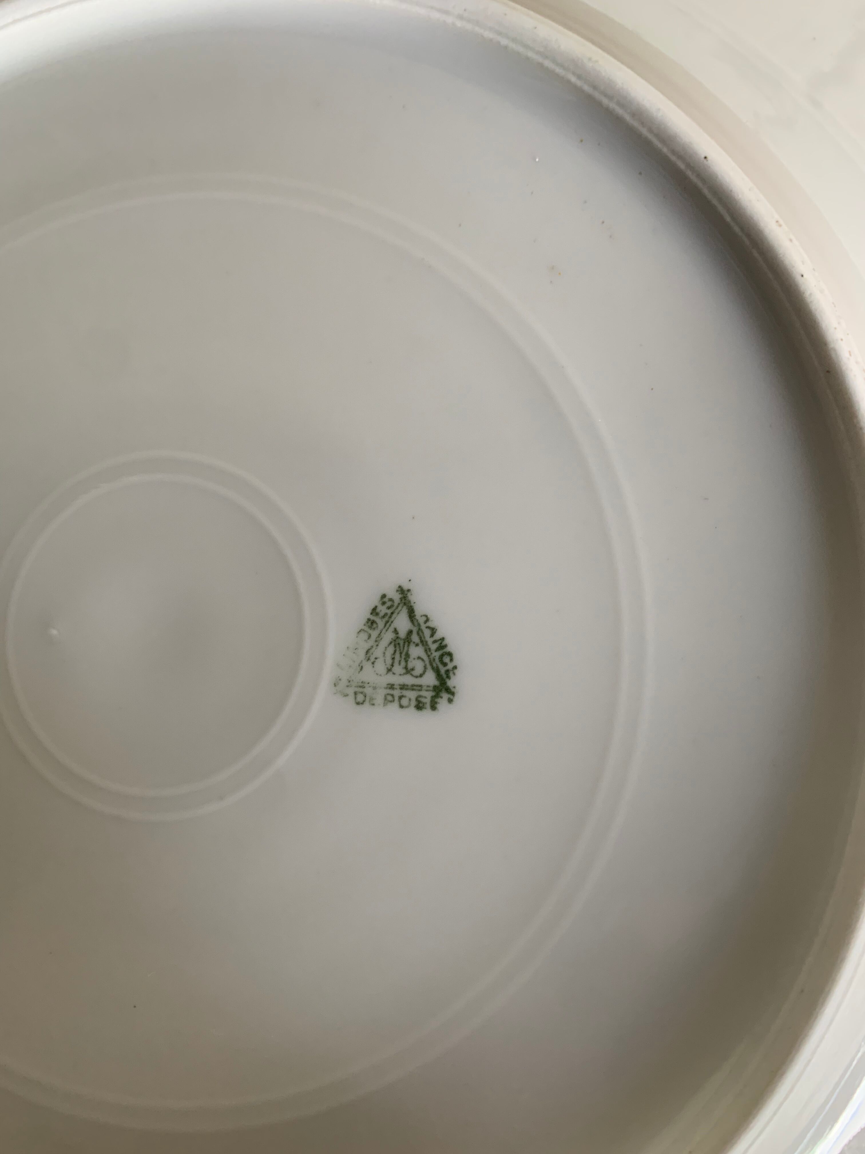 6 flat plates Limoges porcelain.