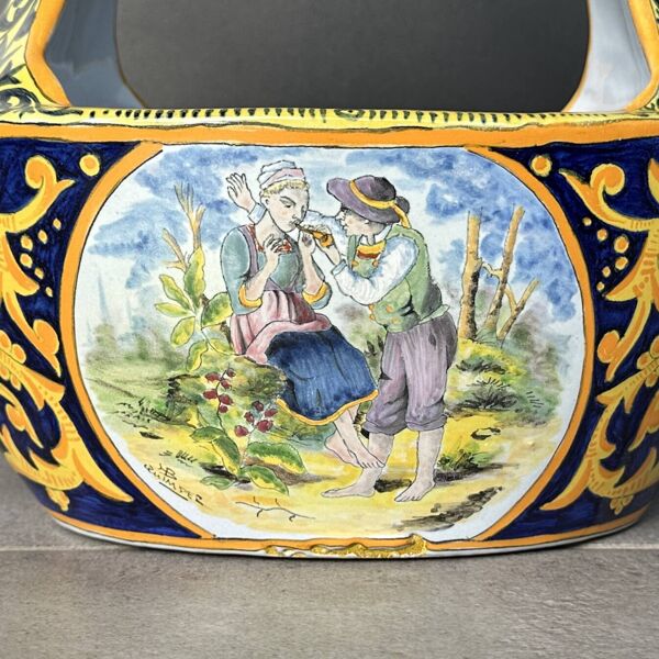 Jardinière en faïence : Henriot de Quimper