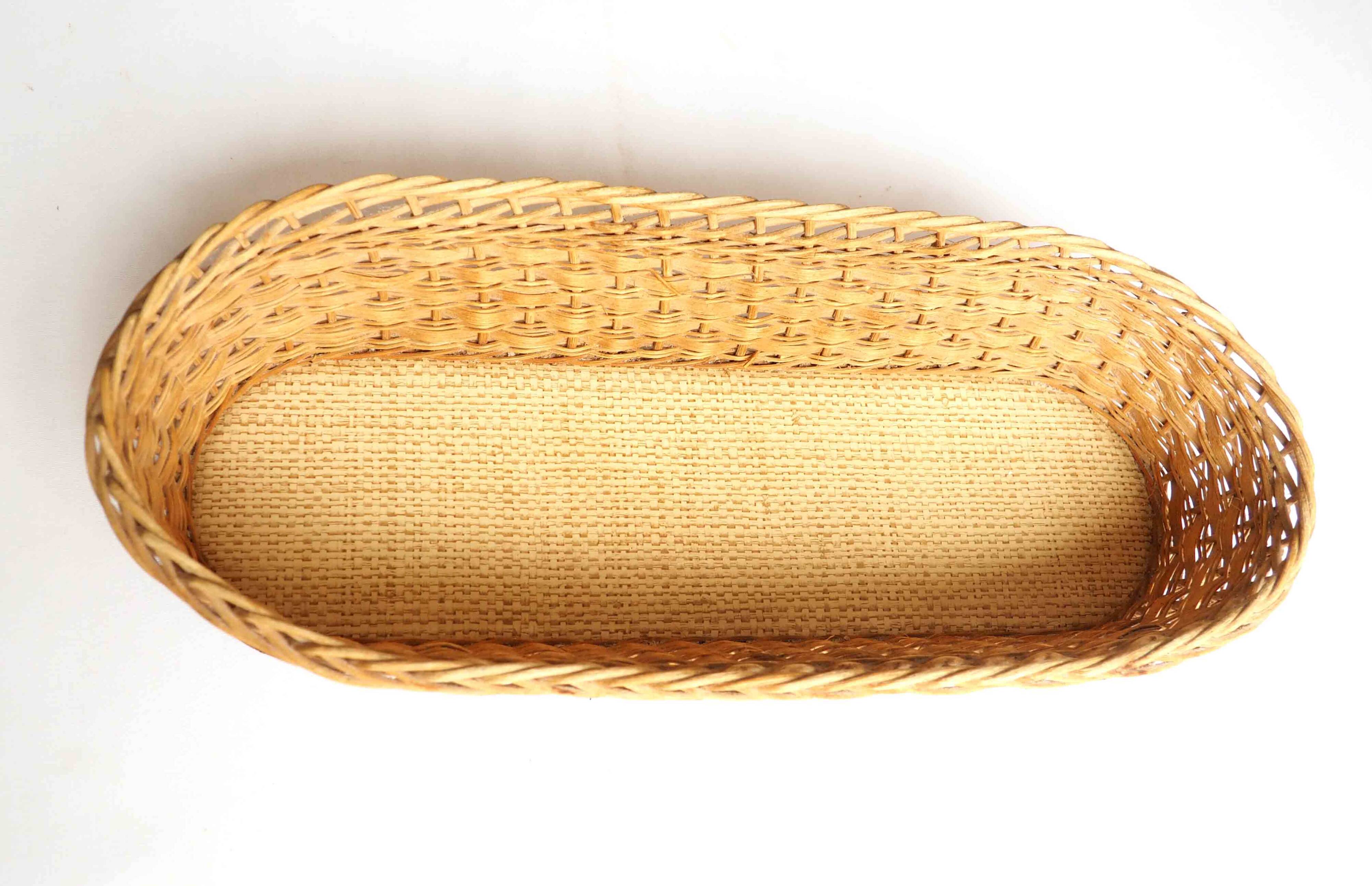 Light rattan bread basket