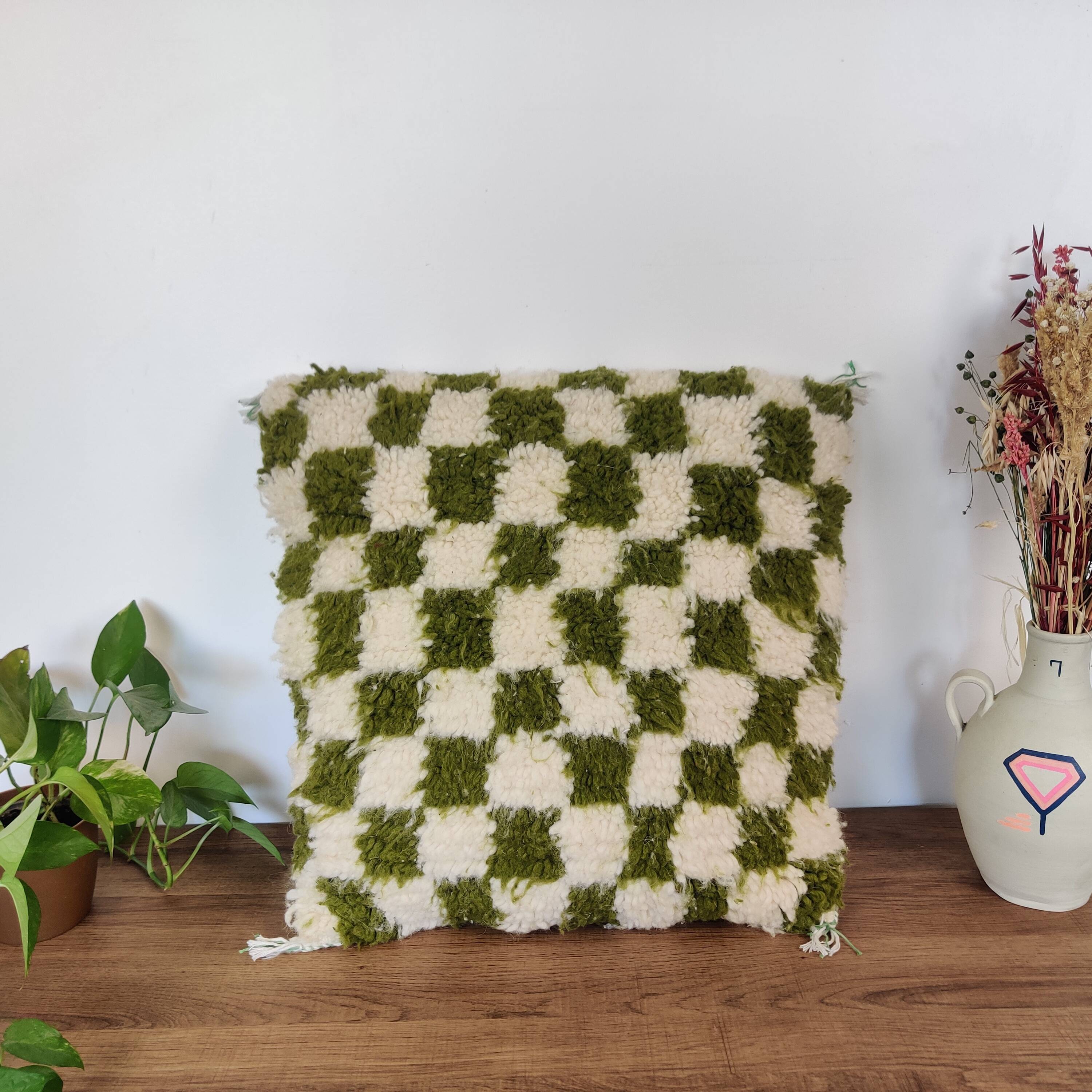 Berber cushion Green checkerboard Béni Ouarain