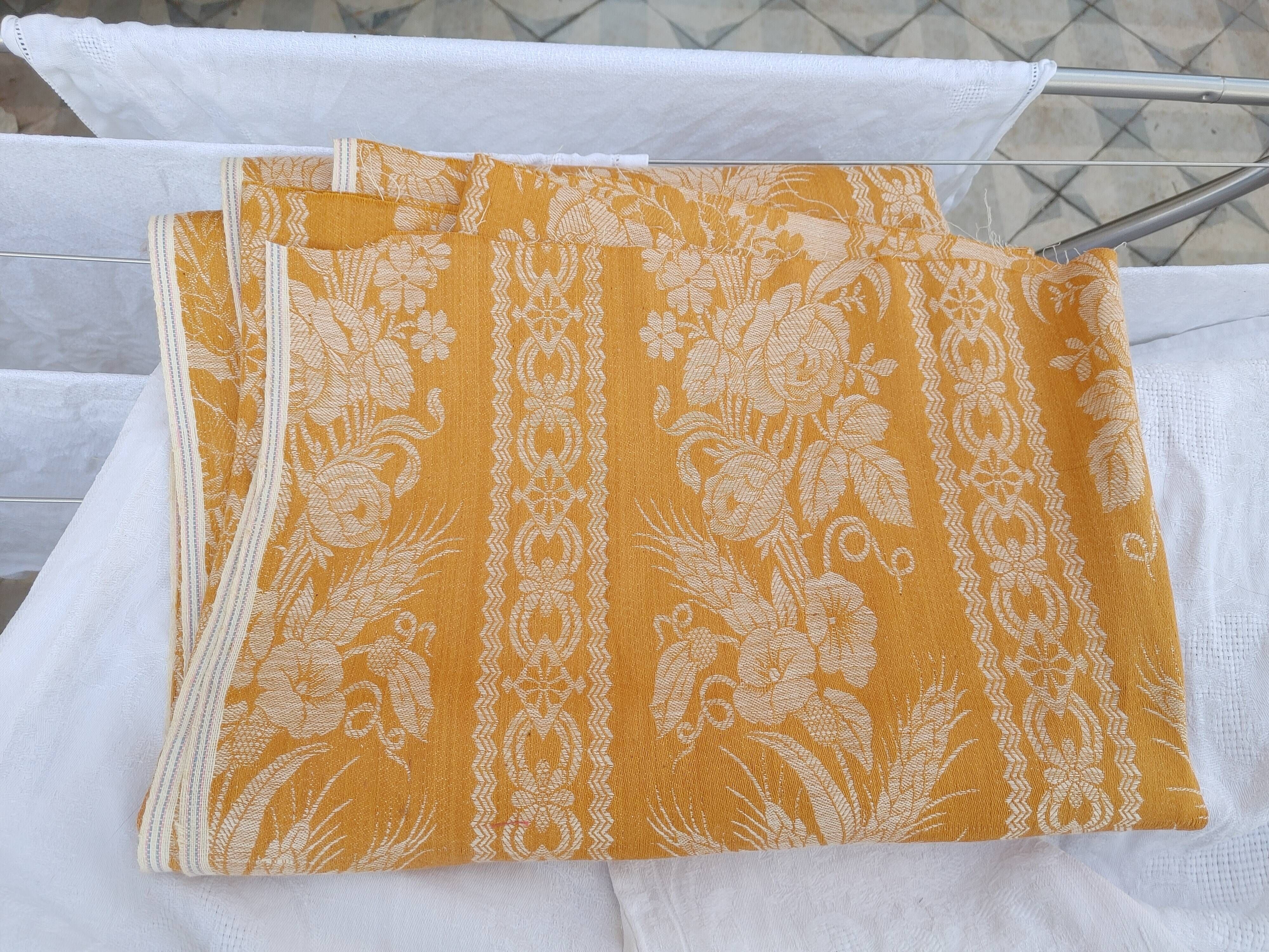 Old canvas damask of linen & silk - soft canvas 144 cm x 115 cm