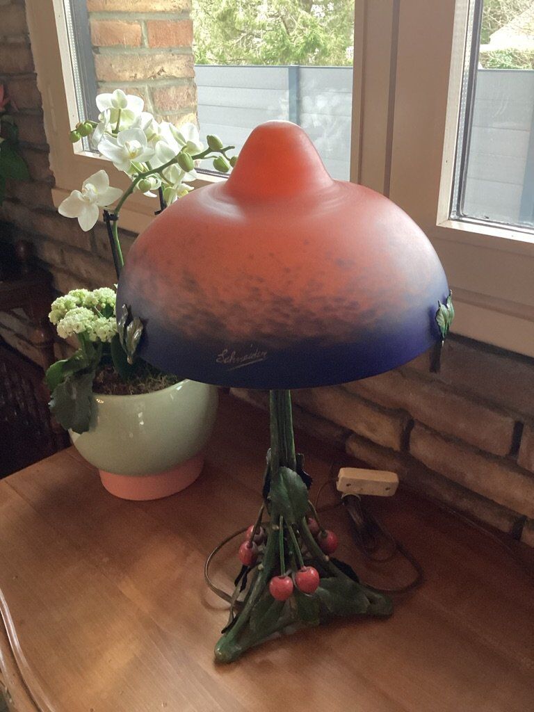Art deco lamp schneider