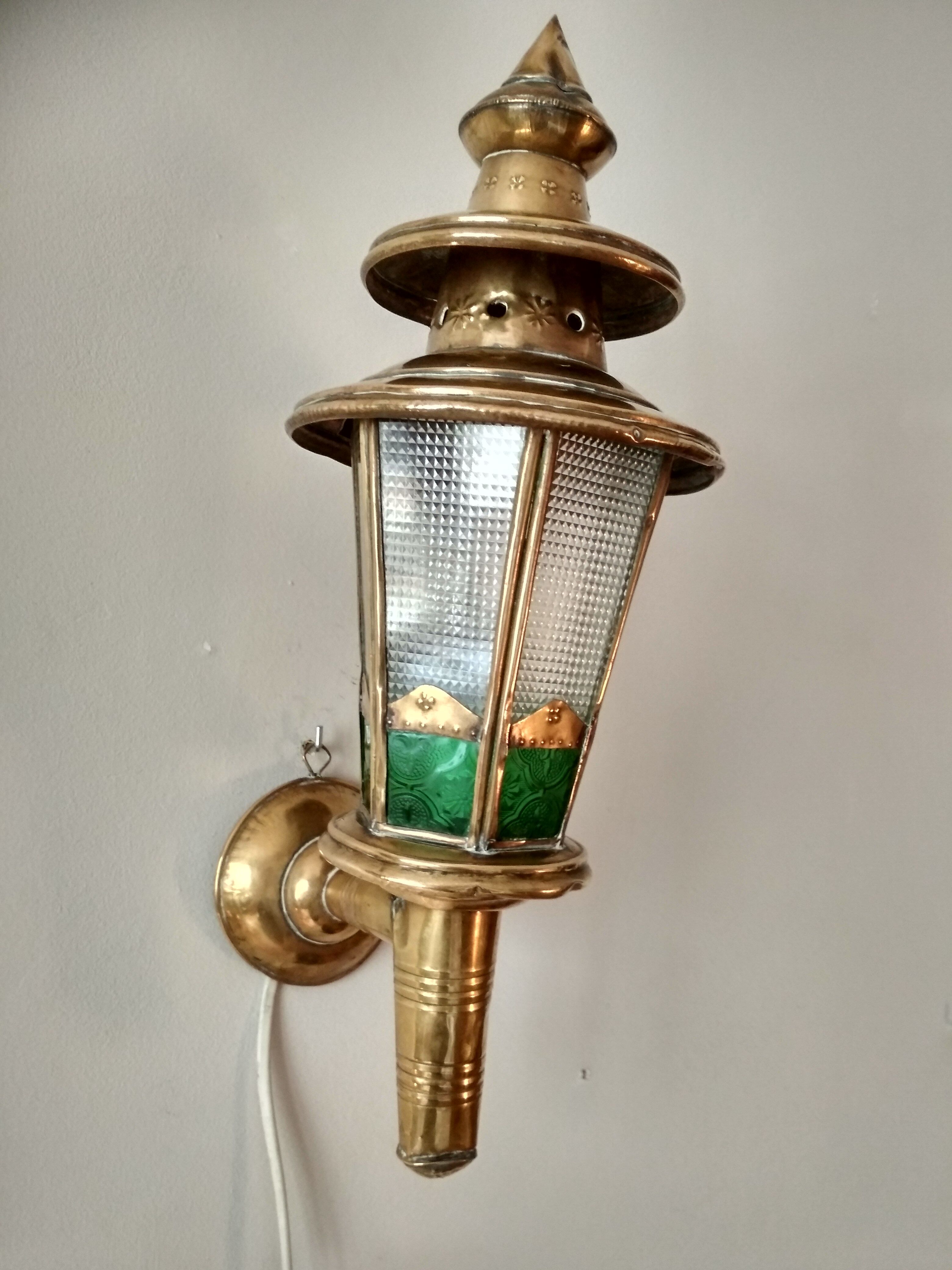 Moroccan lantern wall lamp in brass, glass and colored stained glass windows