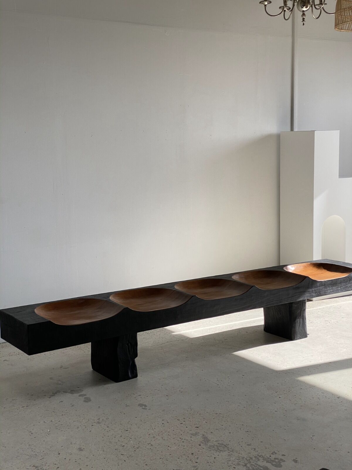 Huge 5-seater bench in two-tone solid wood