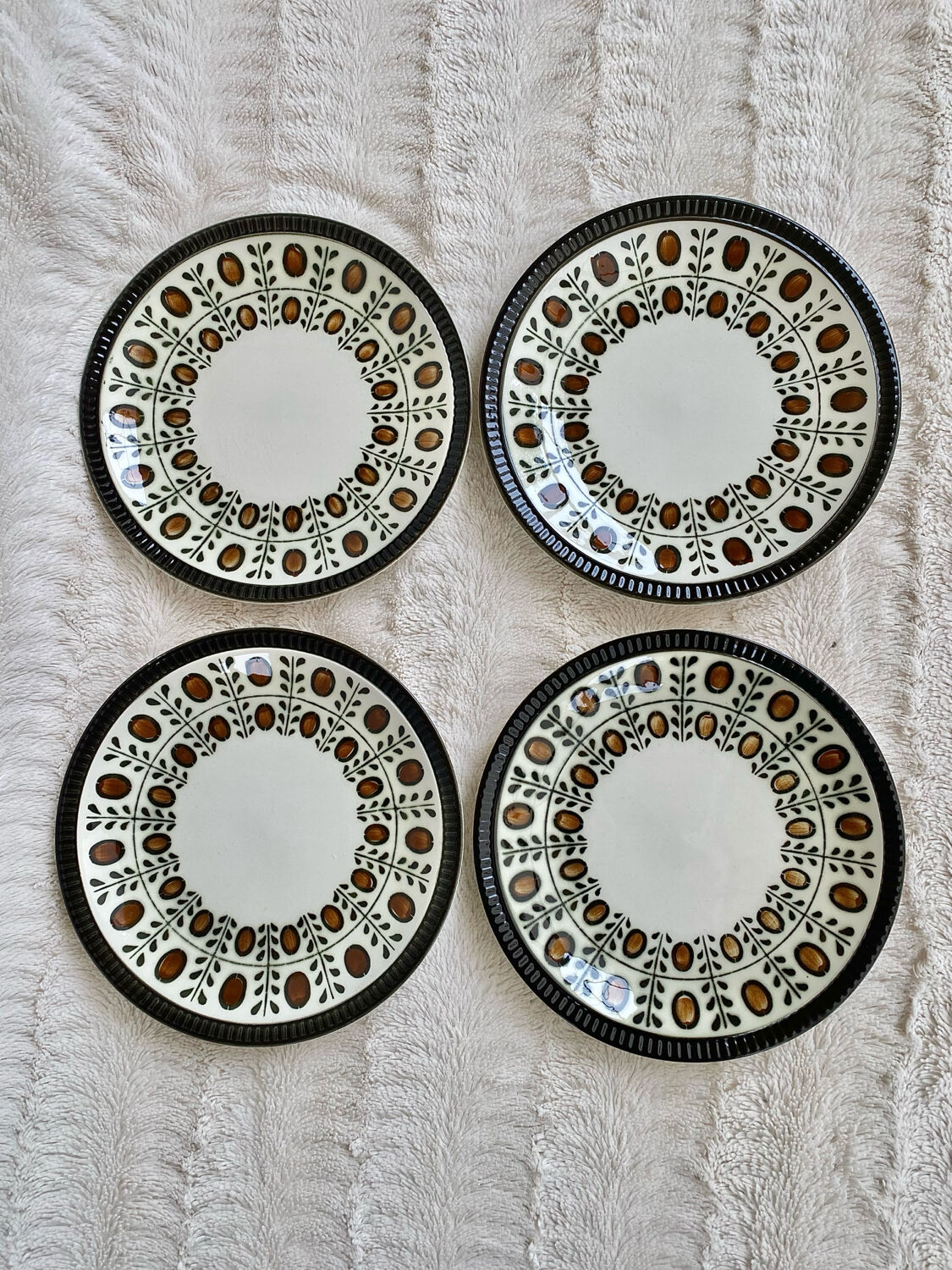 Boch service La Louvière walnut model