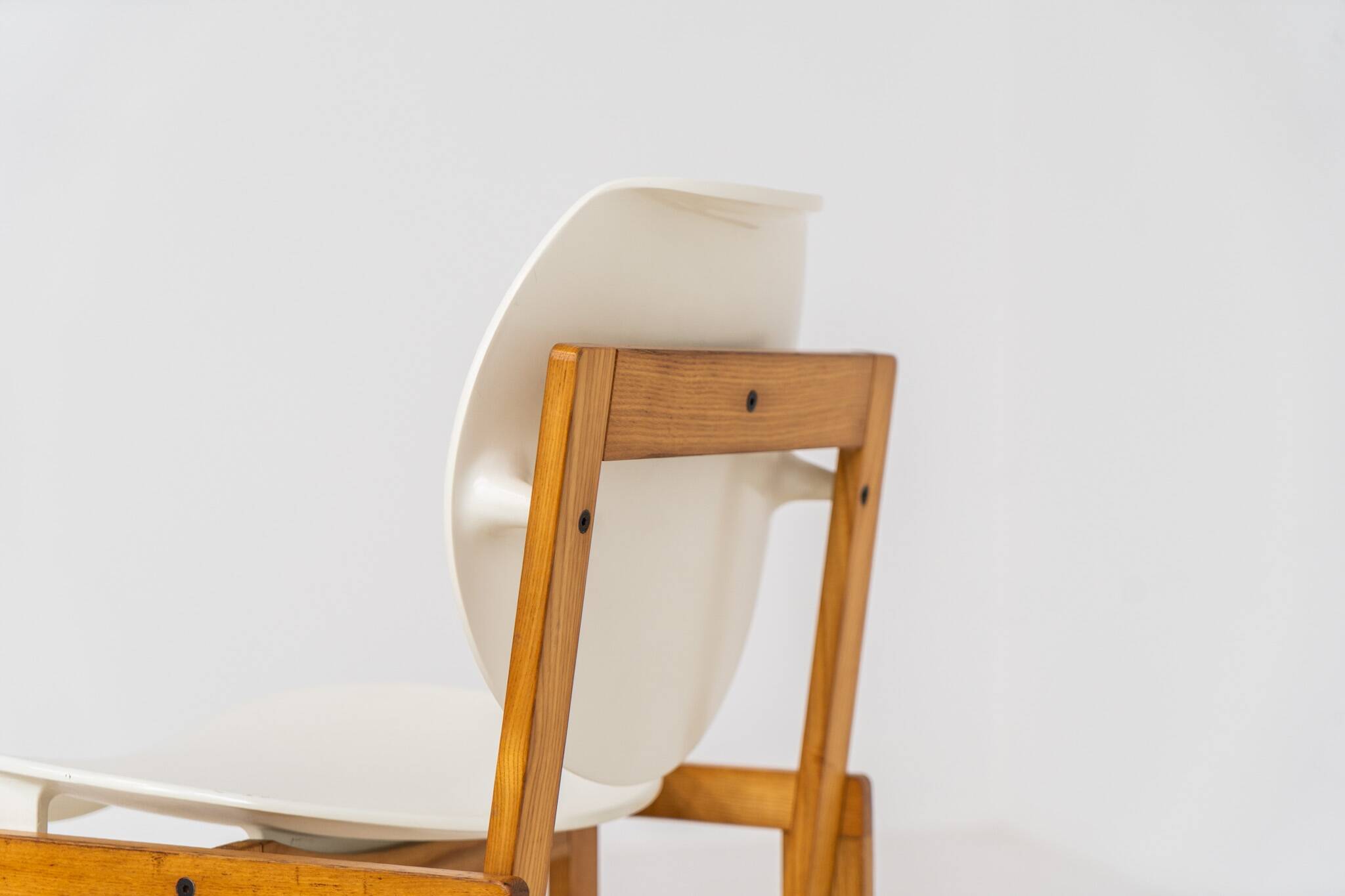 ‘Serena’ side chair by Giuseppe Davanzo