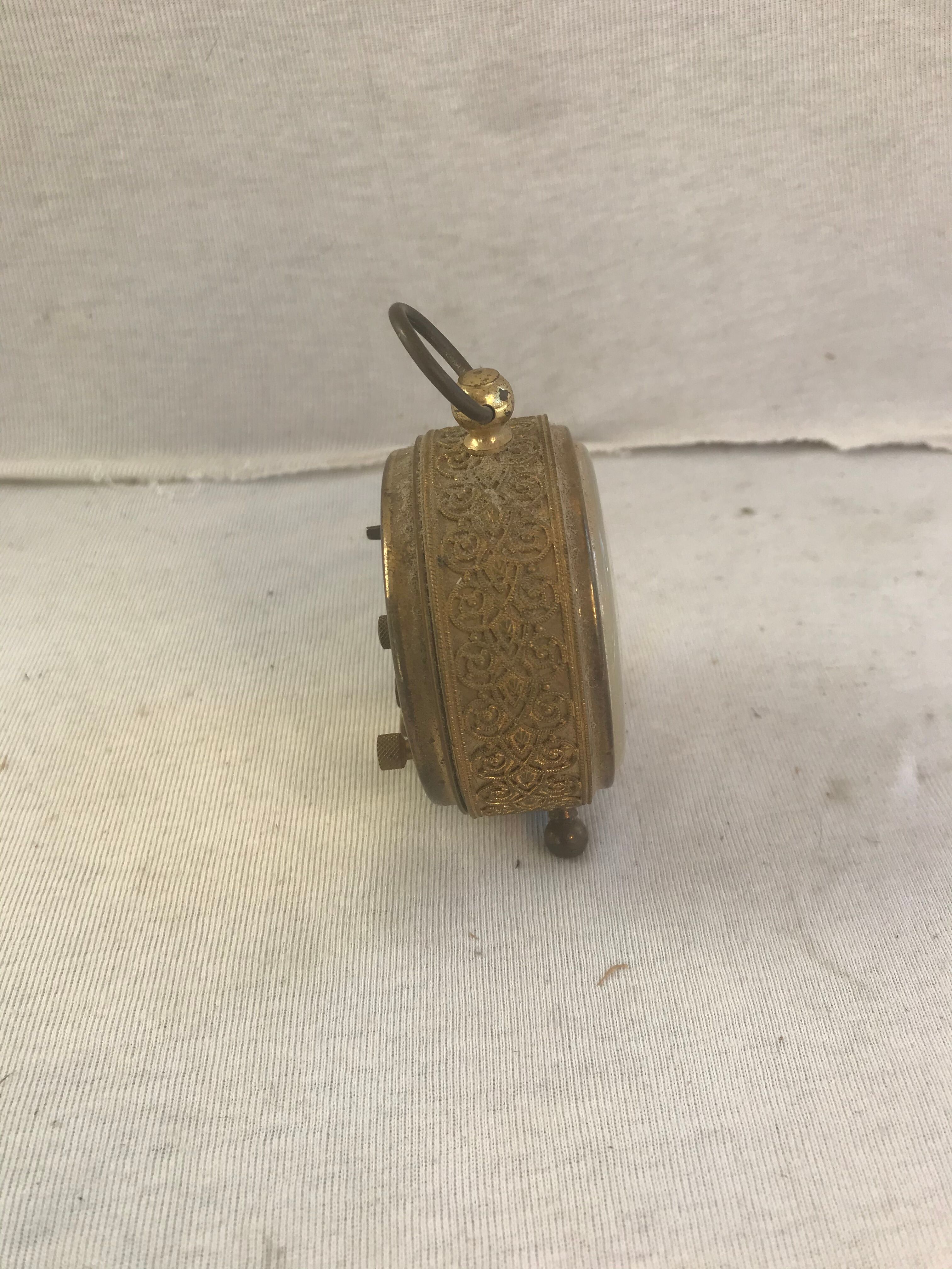 Old Blessing alarm clock gilded metal openwork outline vintage decoration