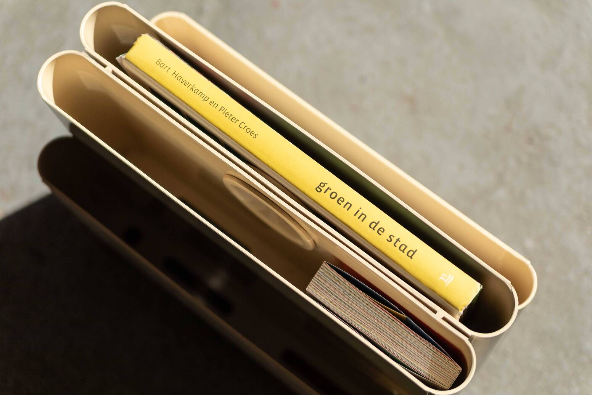 Magazine holder by Giotto Stoppino for Kartell, Italy, 1970's