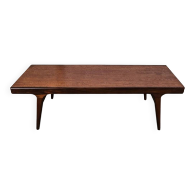 Table basse en teck avec ouverture et tiroir par Johannes Andersen pour Uldum Møbelfabrik, Danemark, 1960.