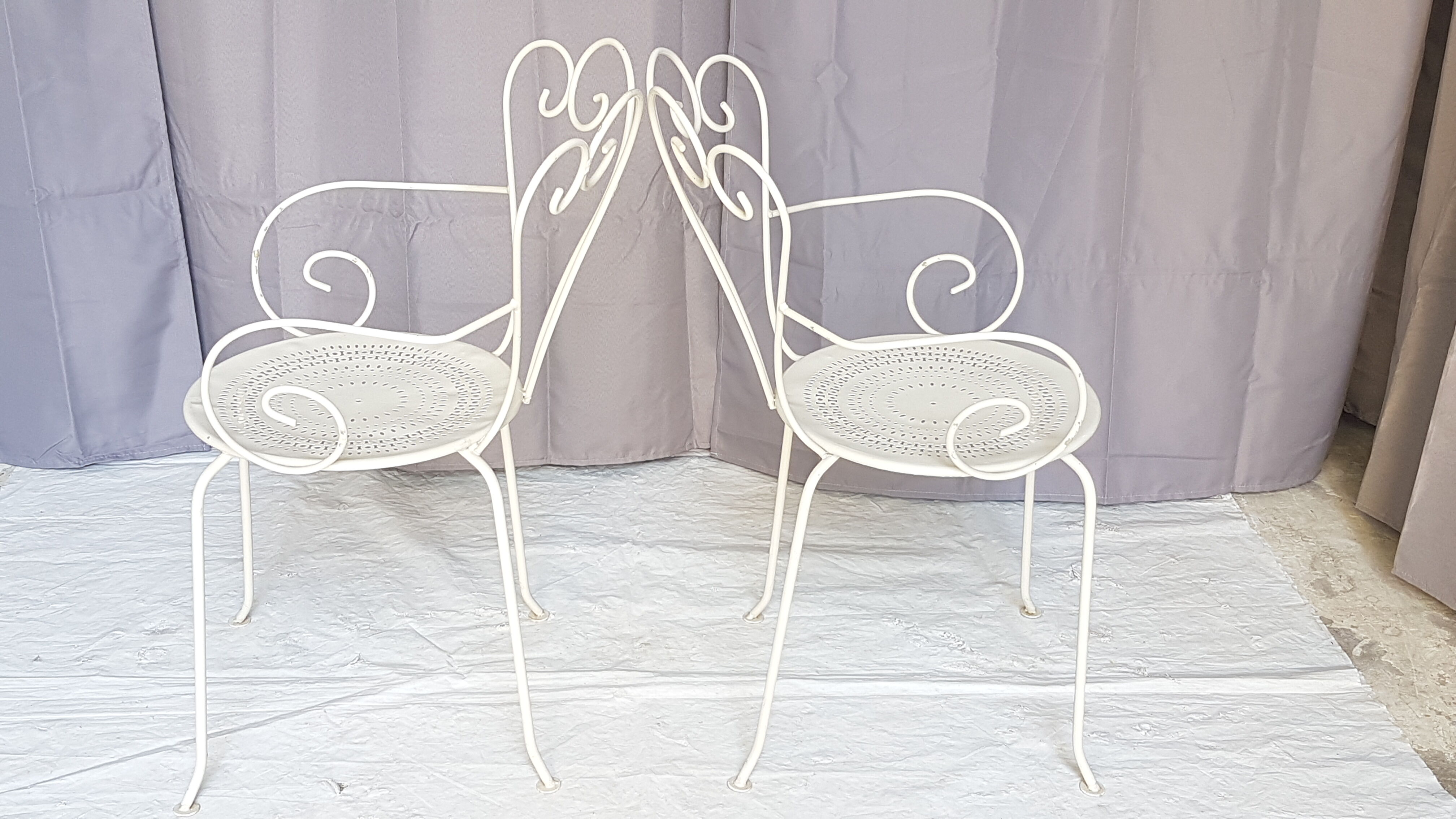 Lot of 6 metal garden seats