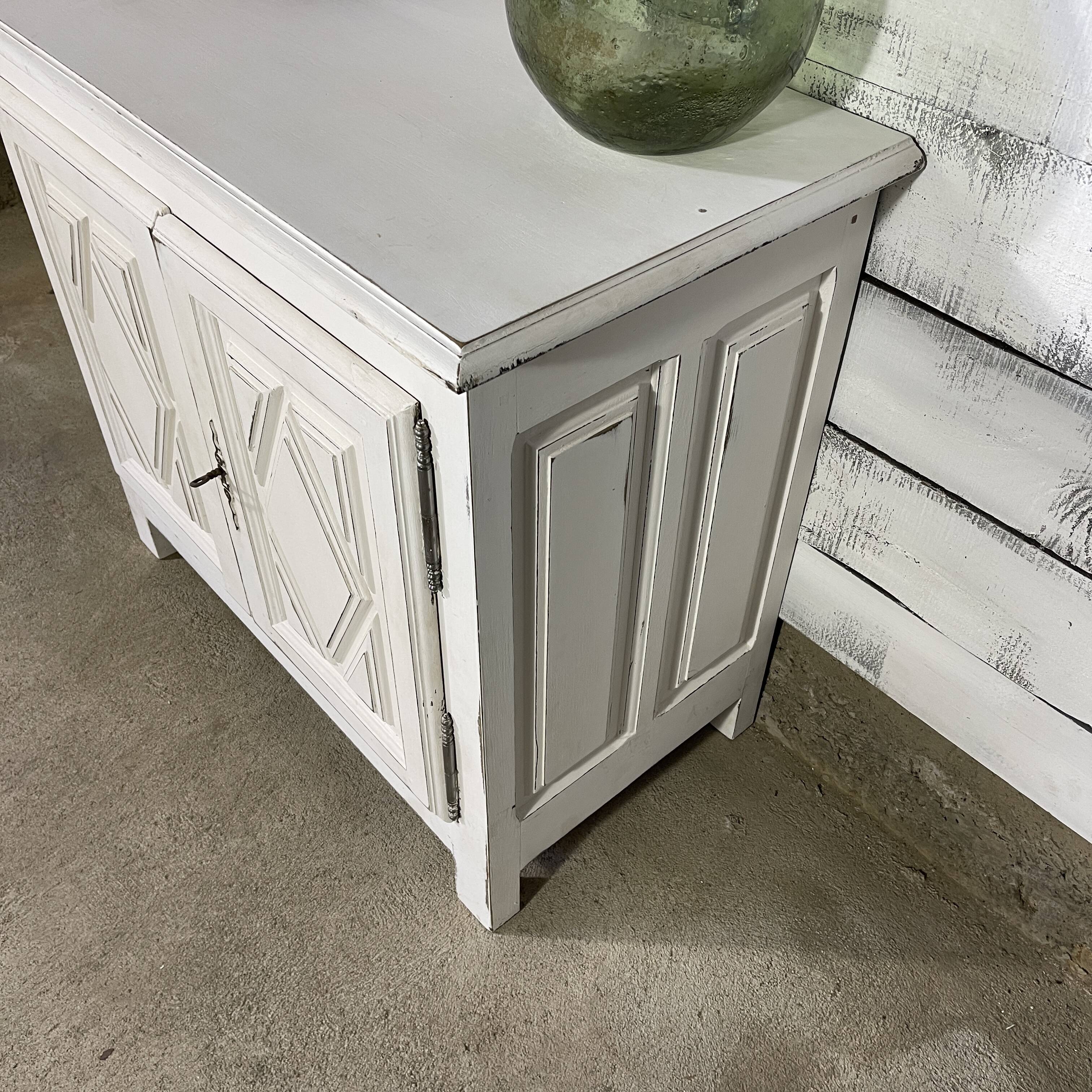 Patinated country buffet
