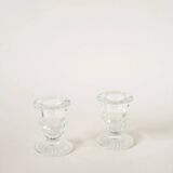 Paire de petits bougeoirs en verre moulé, 1950