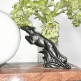 Art deco lamp, marble, globe, opaline and greyhounds in regulation, 1930