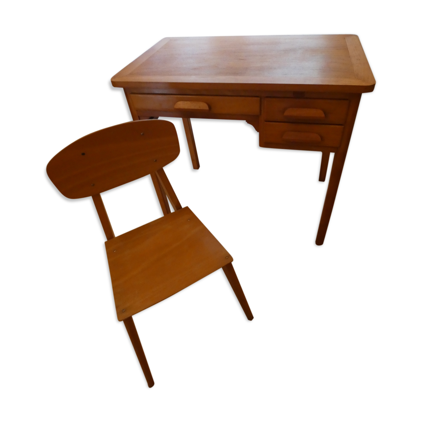 Child desk and chair