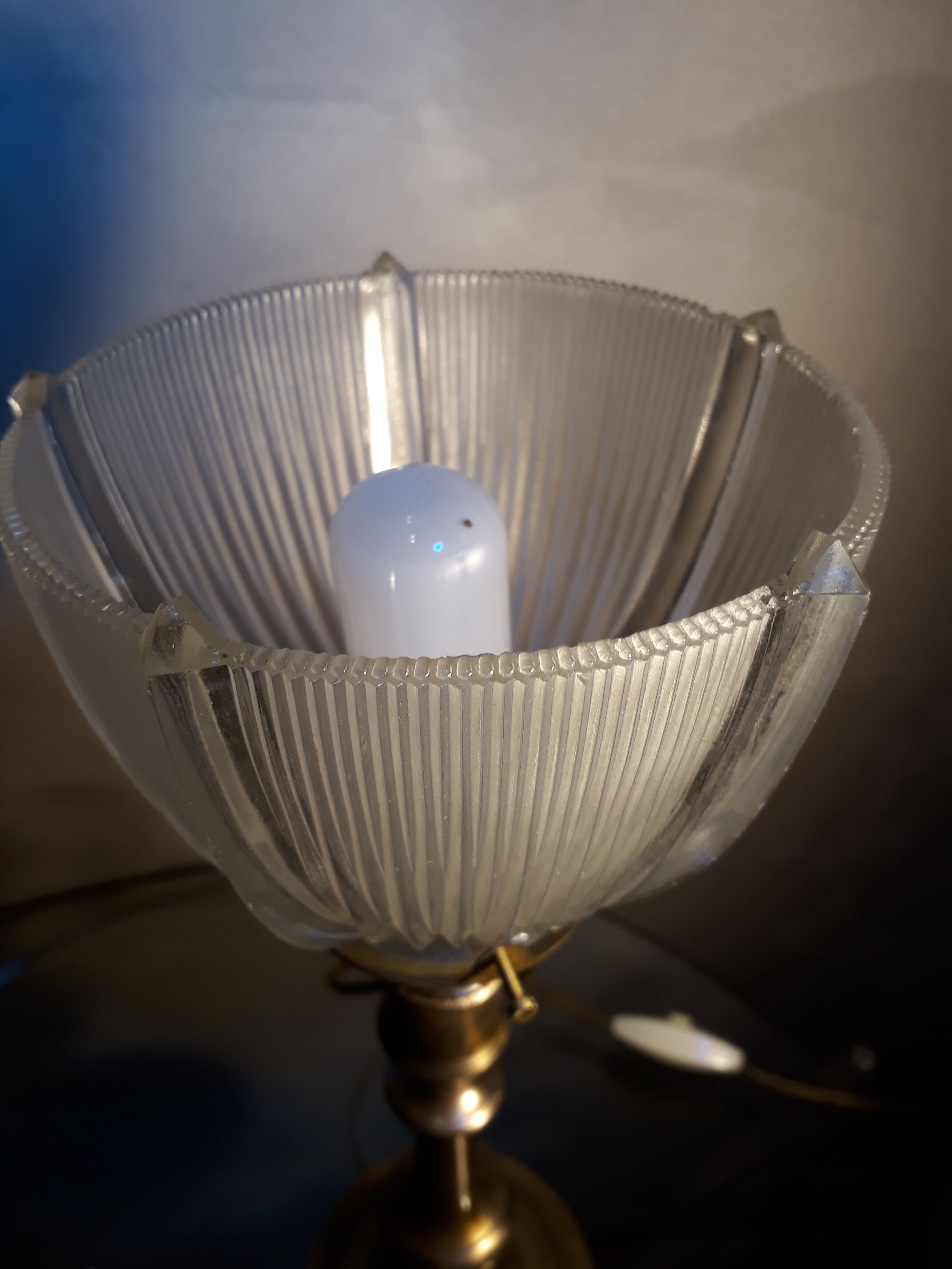 Lampe calice 1930 laiton tulip very thick molded glass 36x14