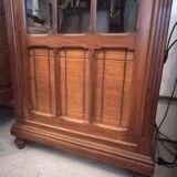 Armoire parisienne vitrée