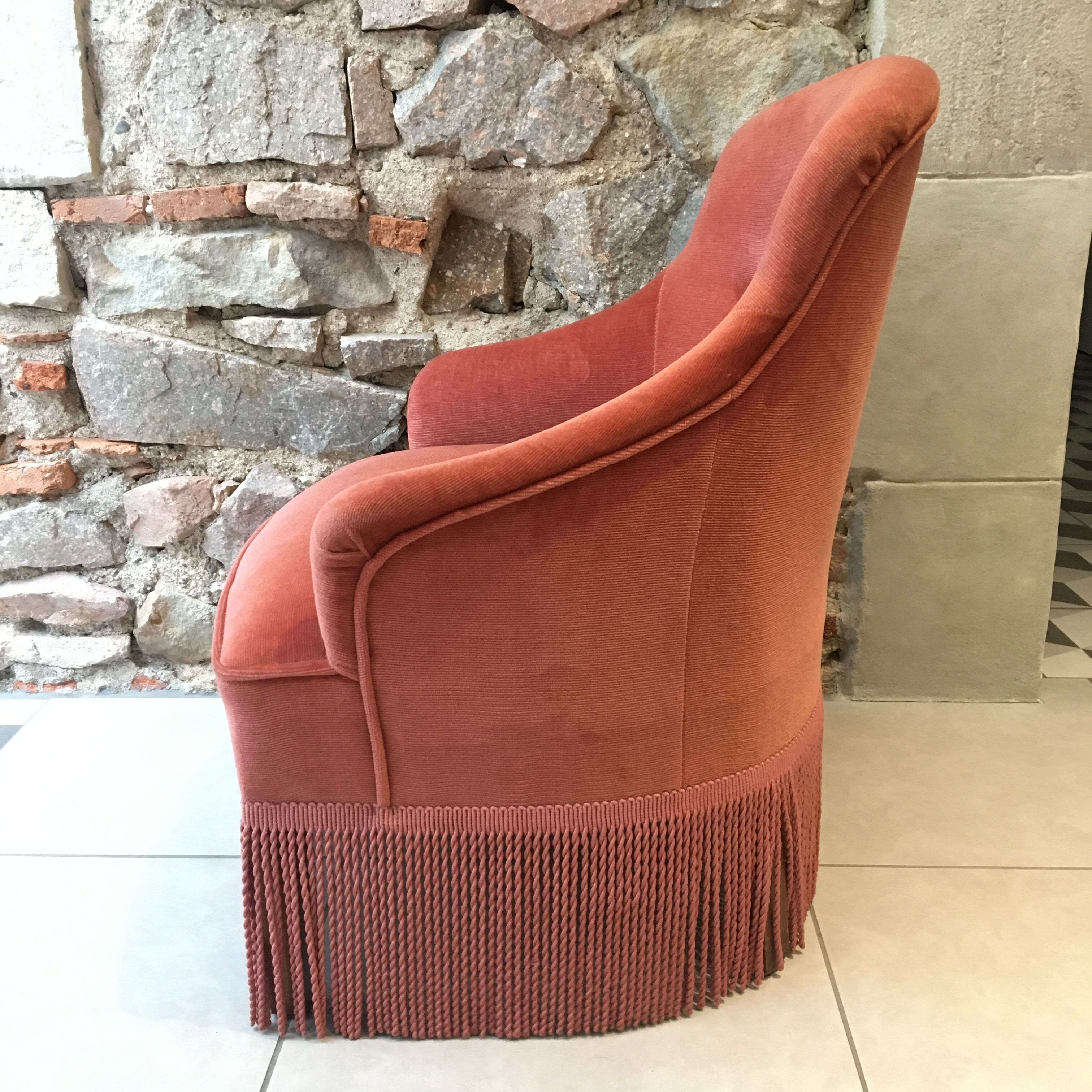 Fauteuil crapaud velours rose framboise
