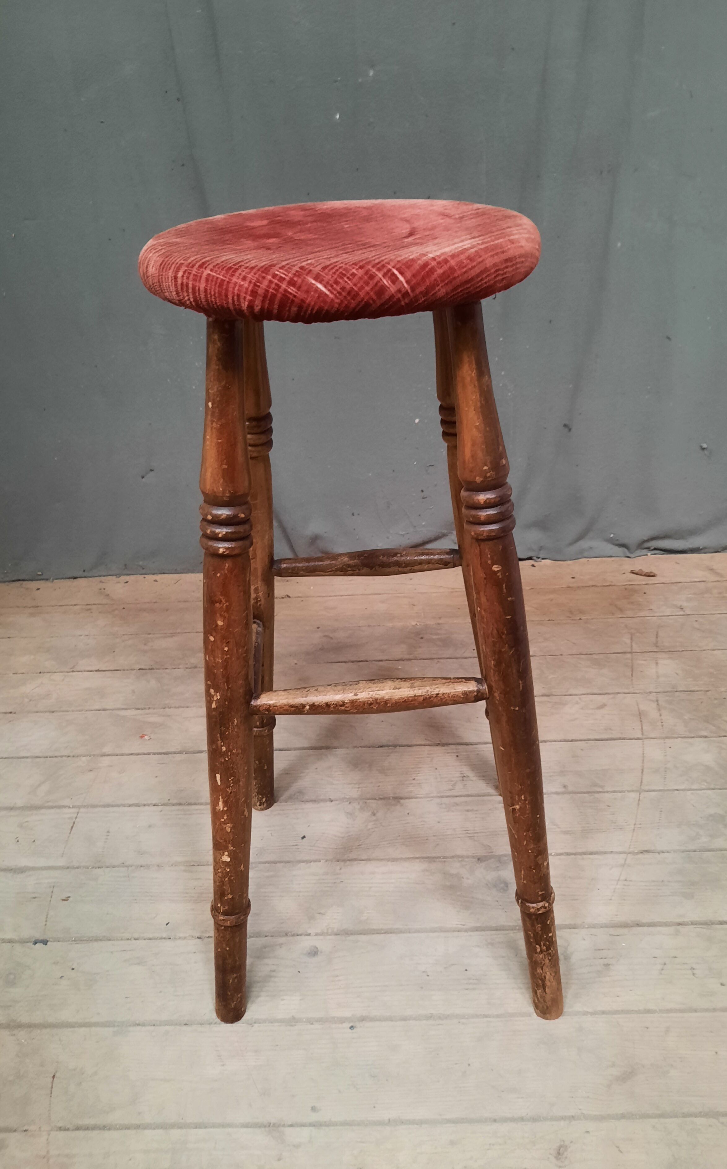 Tabouret haut en chêne