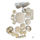 Coffee service and shells in very fine Czechoslovakian porcelain set silver, very good condition