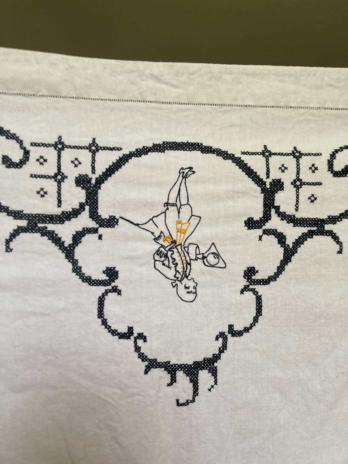 Old embroidered linen tablecloth 150x190